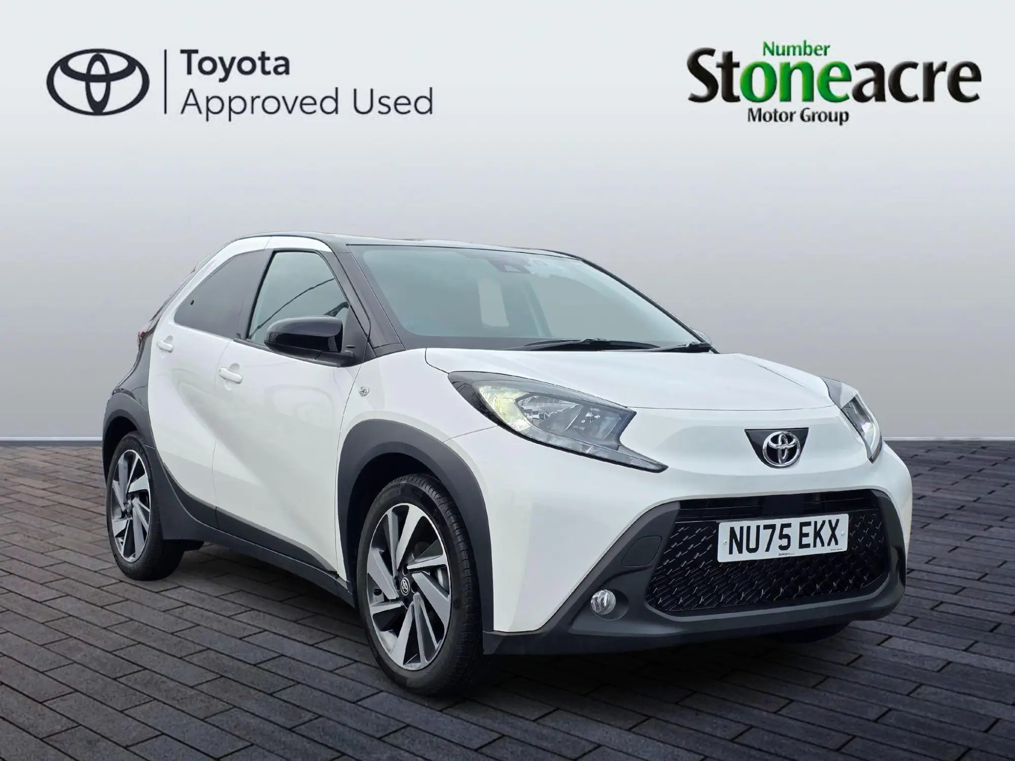 Toyota Aygo X 1.0 VVT-i Edge 5dr NU75EKX Image 1