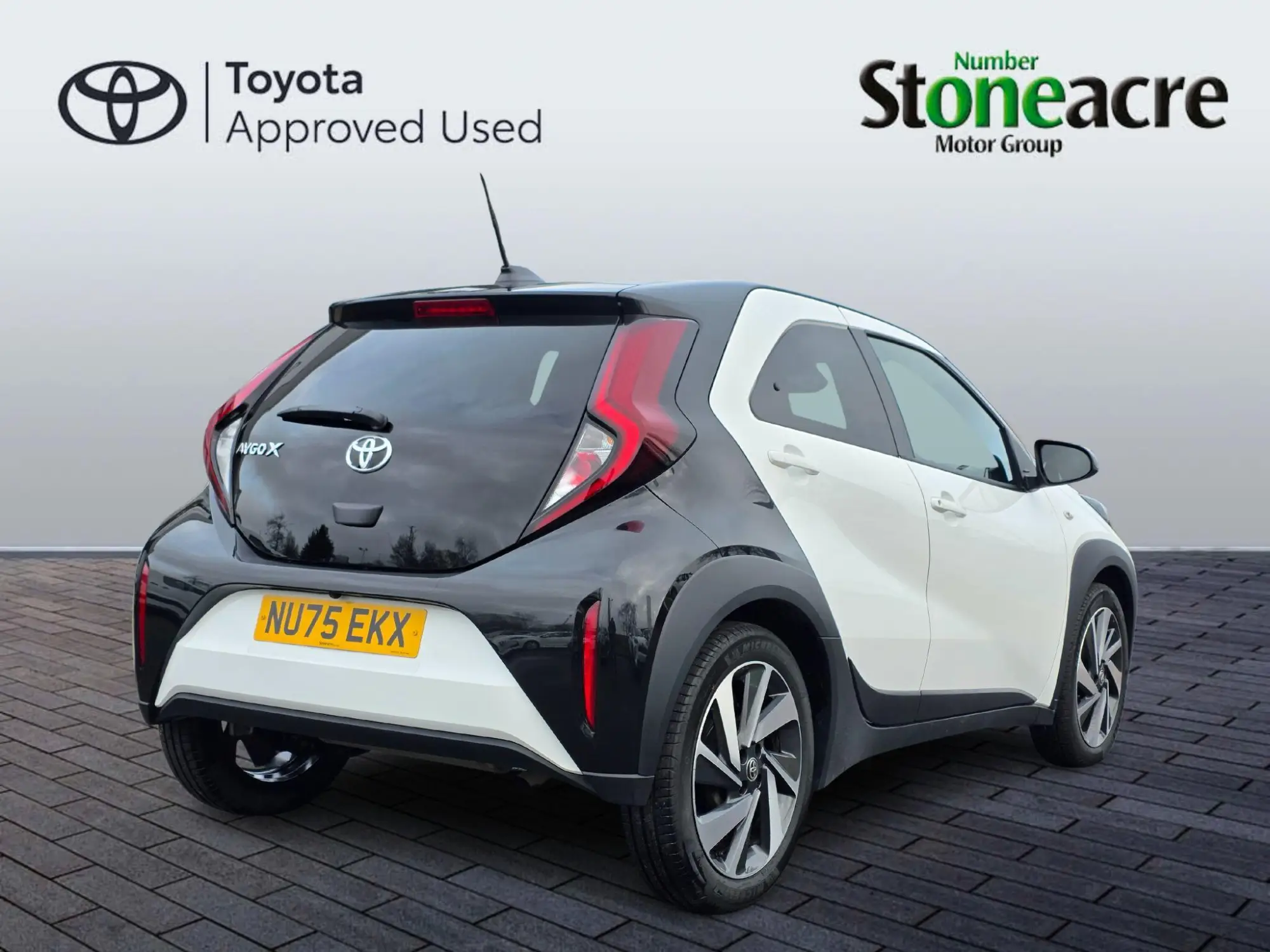 Toyota Aygo X 1.0 VVT-i Edge 5dr NU75EKX Image 2