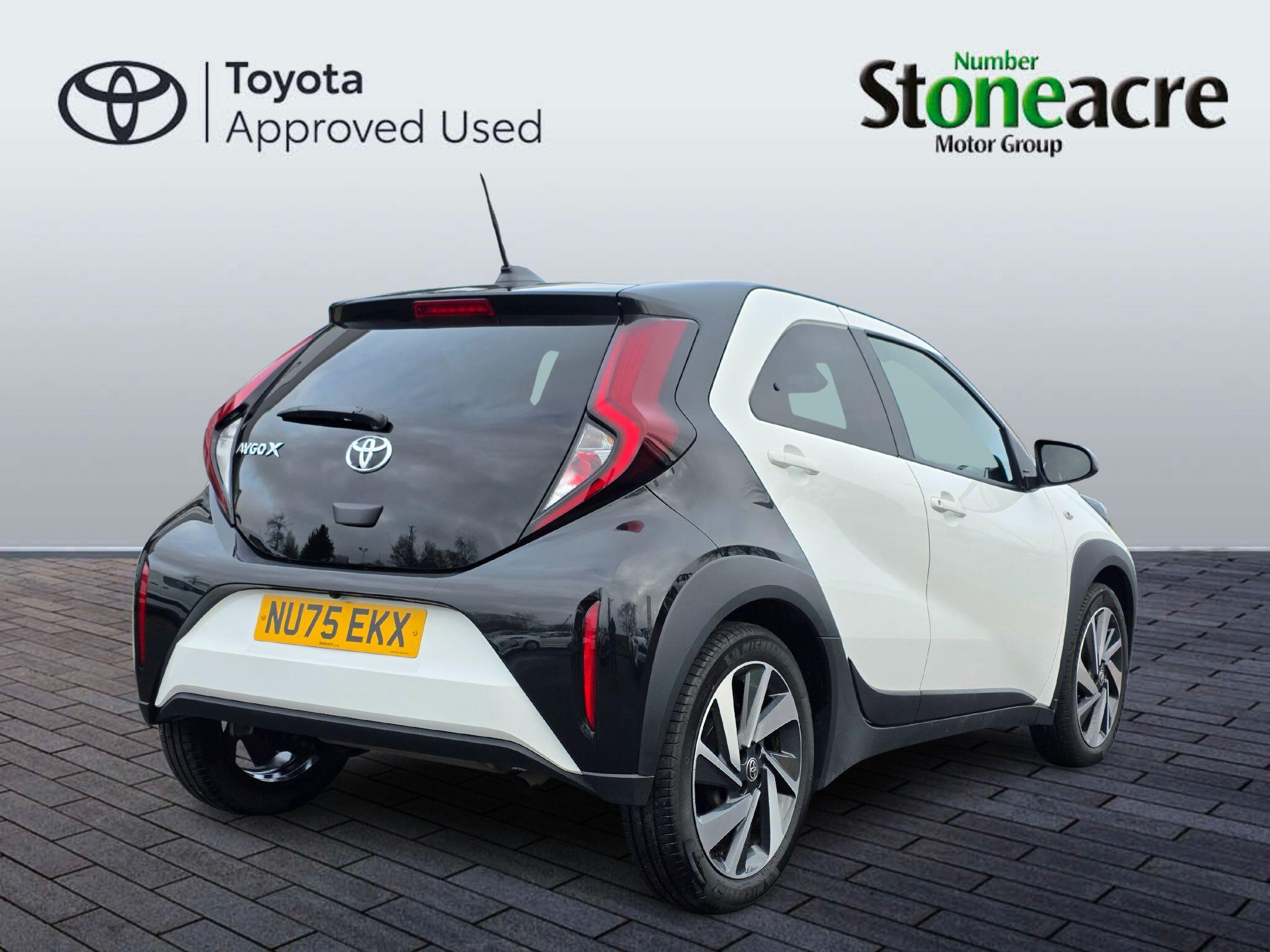 Toyota Aygo X 1.0 VVT-i Edge 5dr NU75EKX Image 2