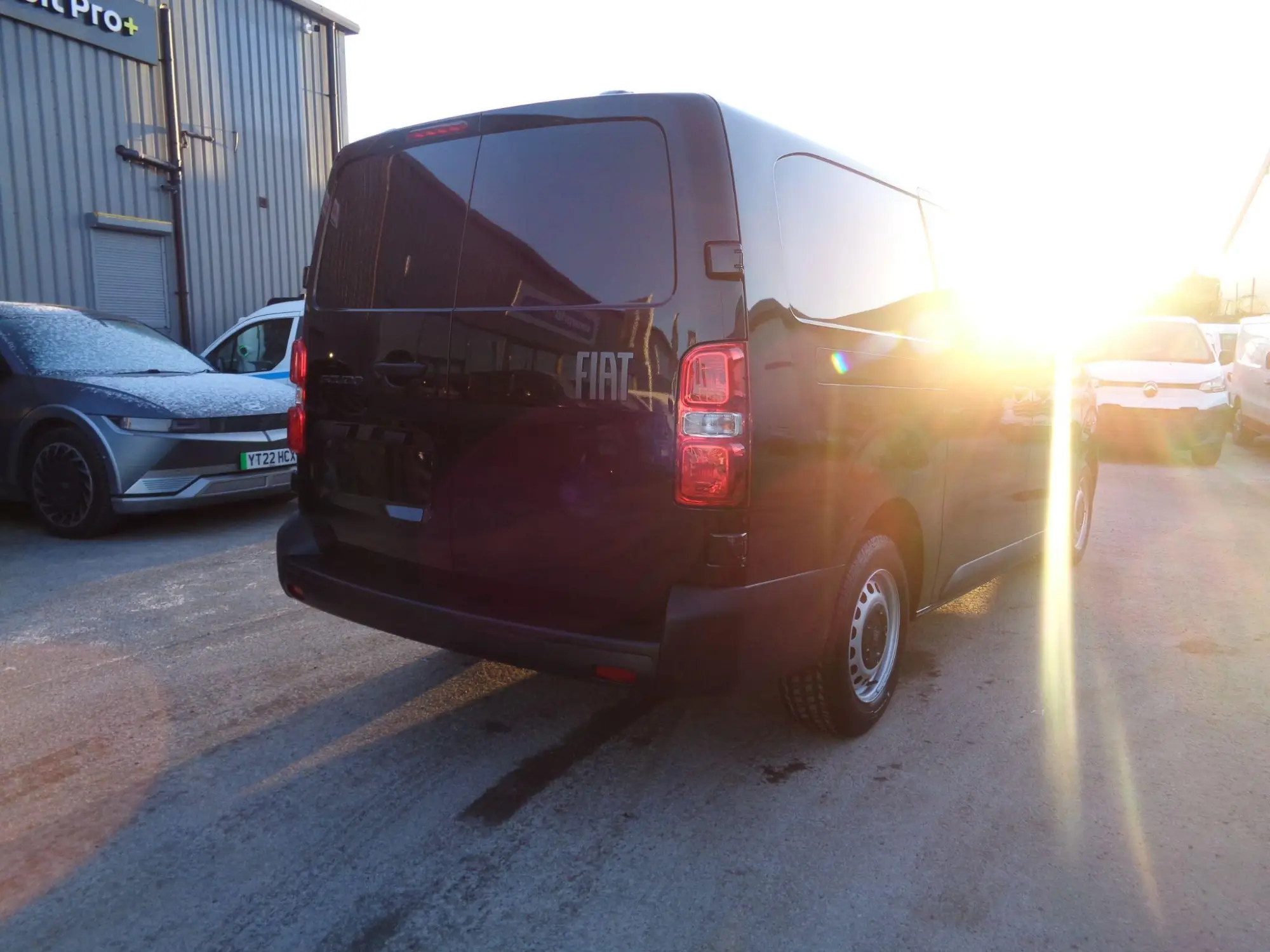 Fiat Scudo Crew Van 2.0 Multijet Crew Van LWB Euro 6 6dr Image 3