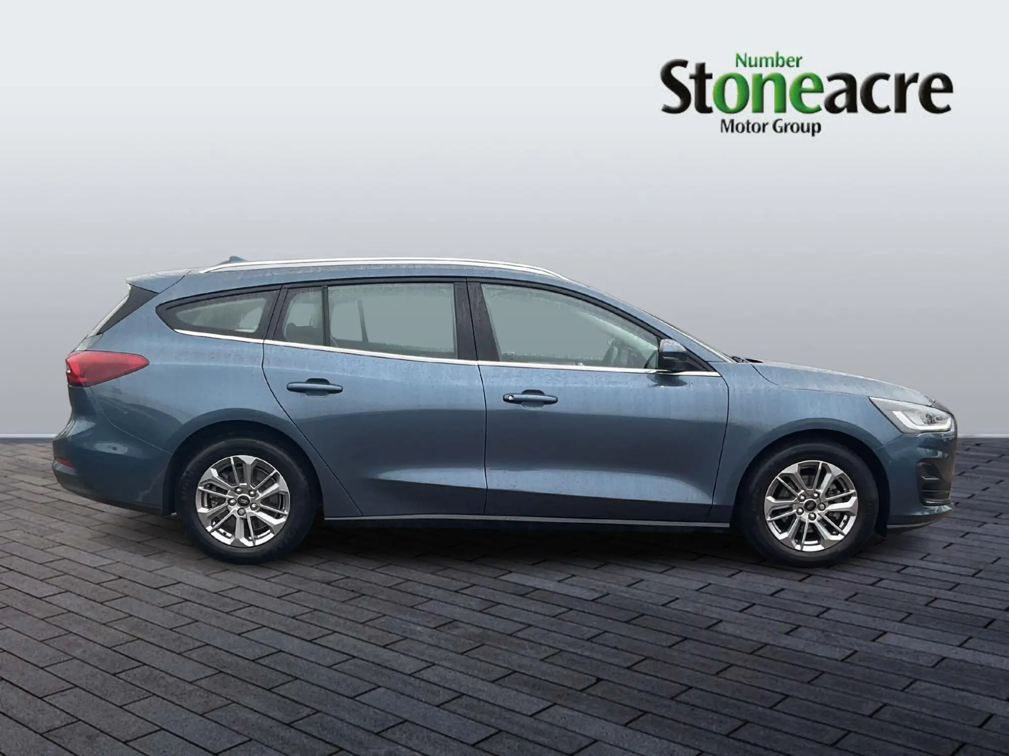 Ford Focus 1.0T EcoBoost MHEV Titanium DCT Euro 6 (s/s) 5dr YC72JAU Image 2