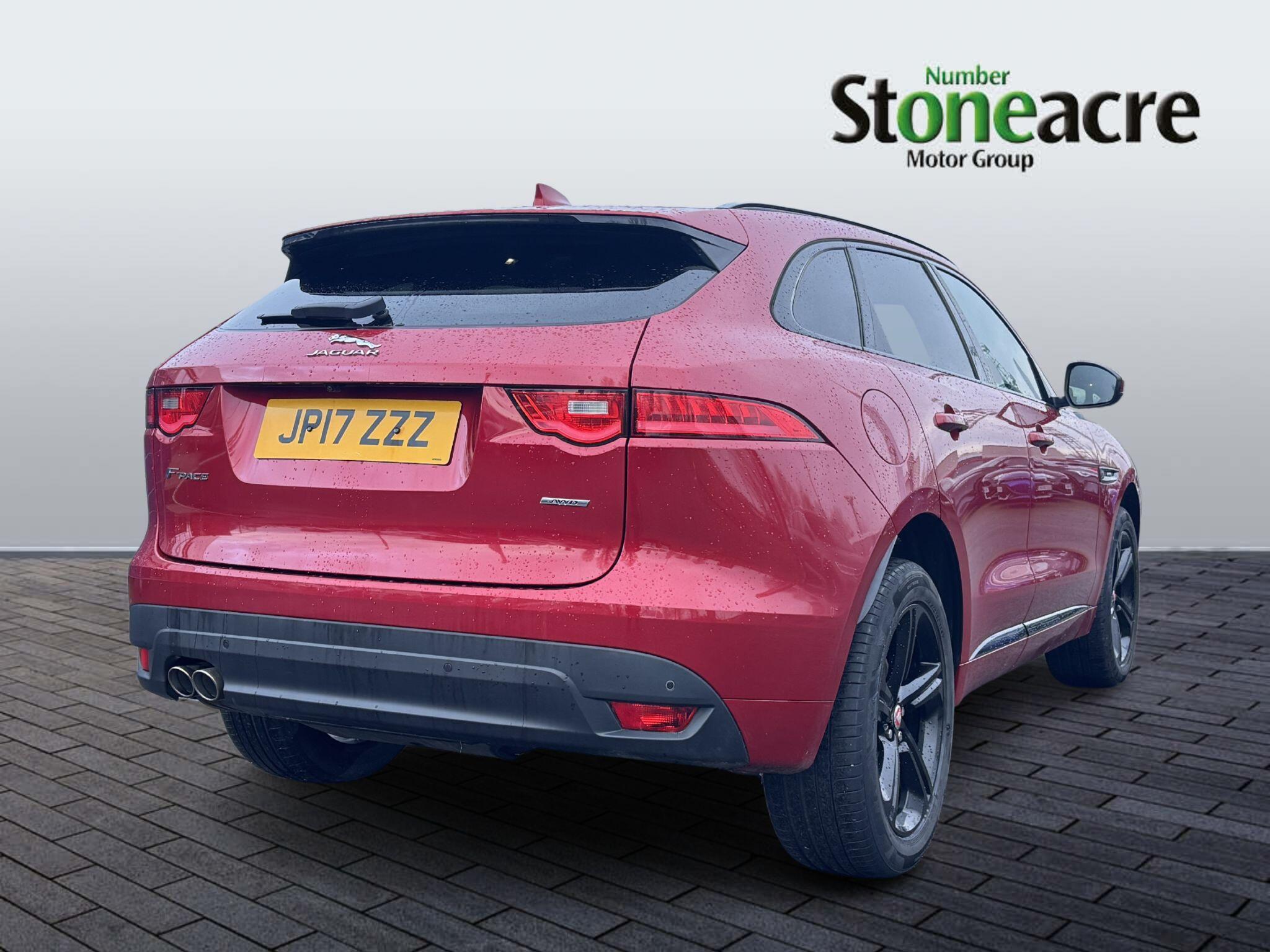 Jaguar F-Pace 2.0d R-Sport 5dr Auto AWD JP17ZZZ Image 3