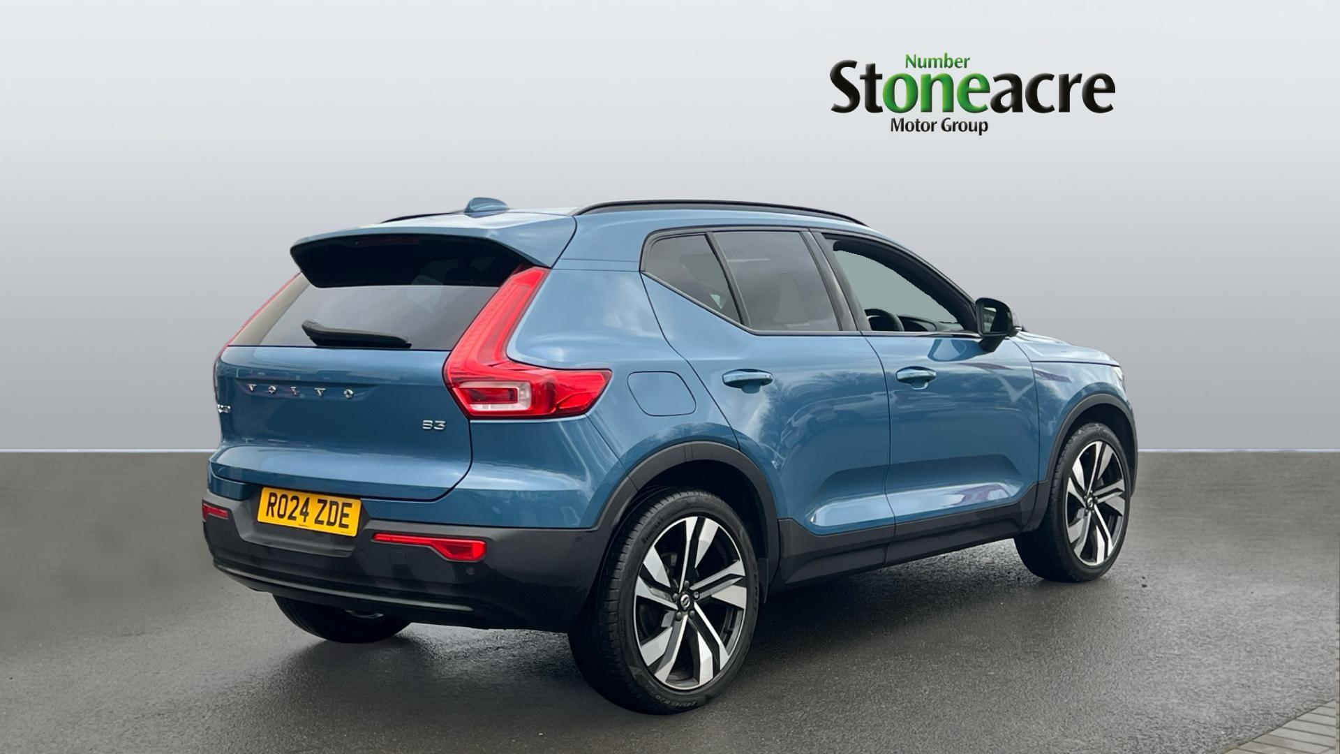 Volvo XC40 Image 2