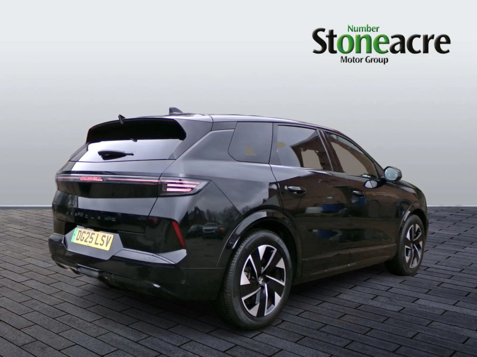 Vauxhall Grandland Electric Image 3