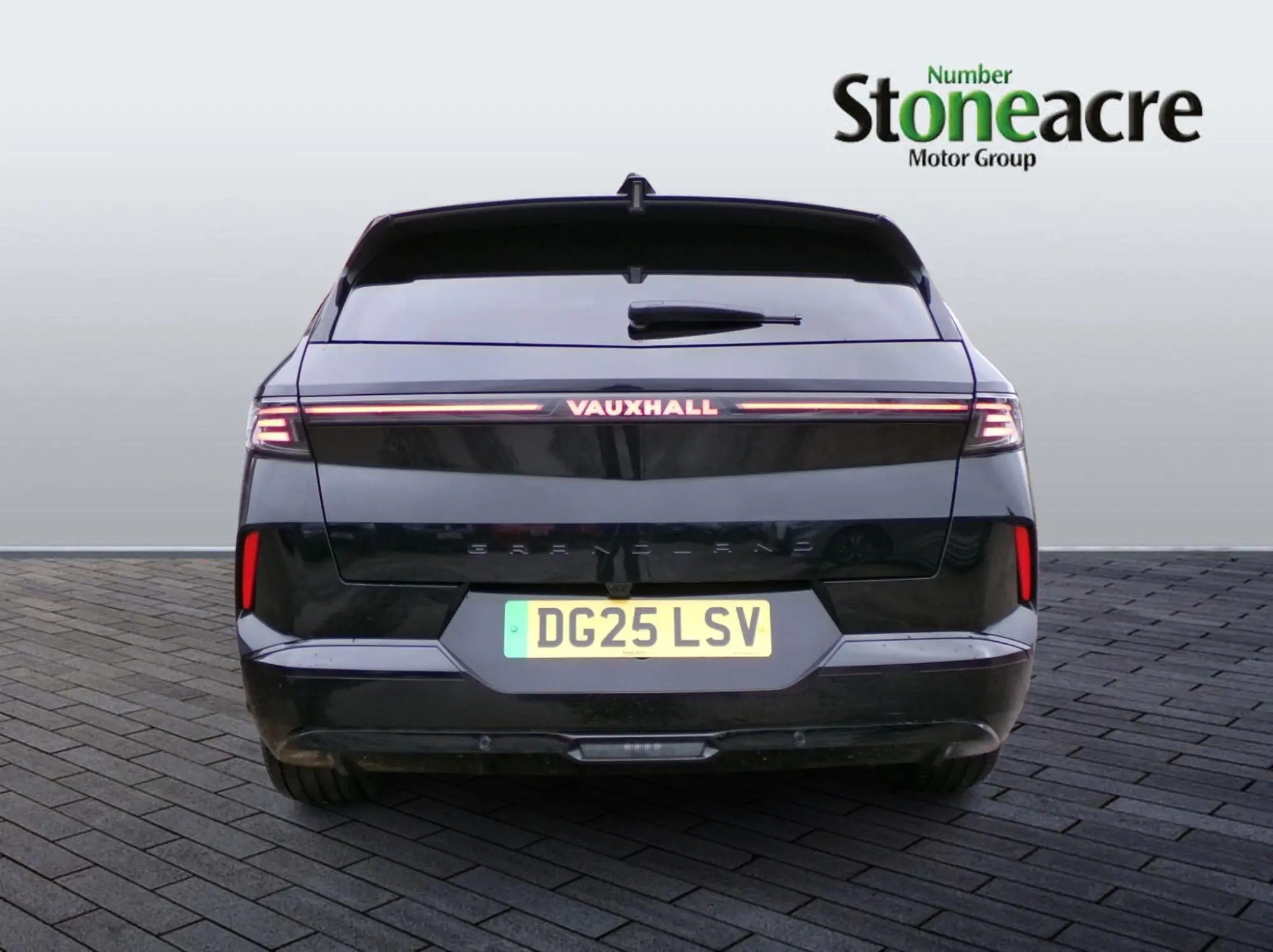 Vauxhall Grandland Electric Image 4