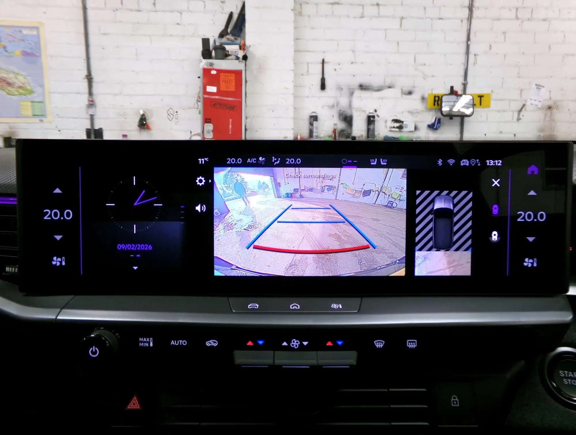 Vauxhall Grandland Electric Image 15