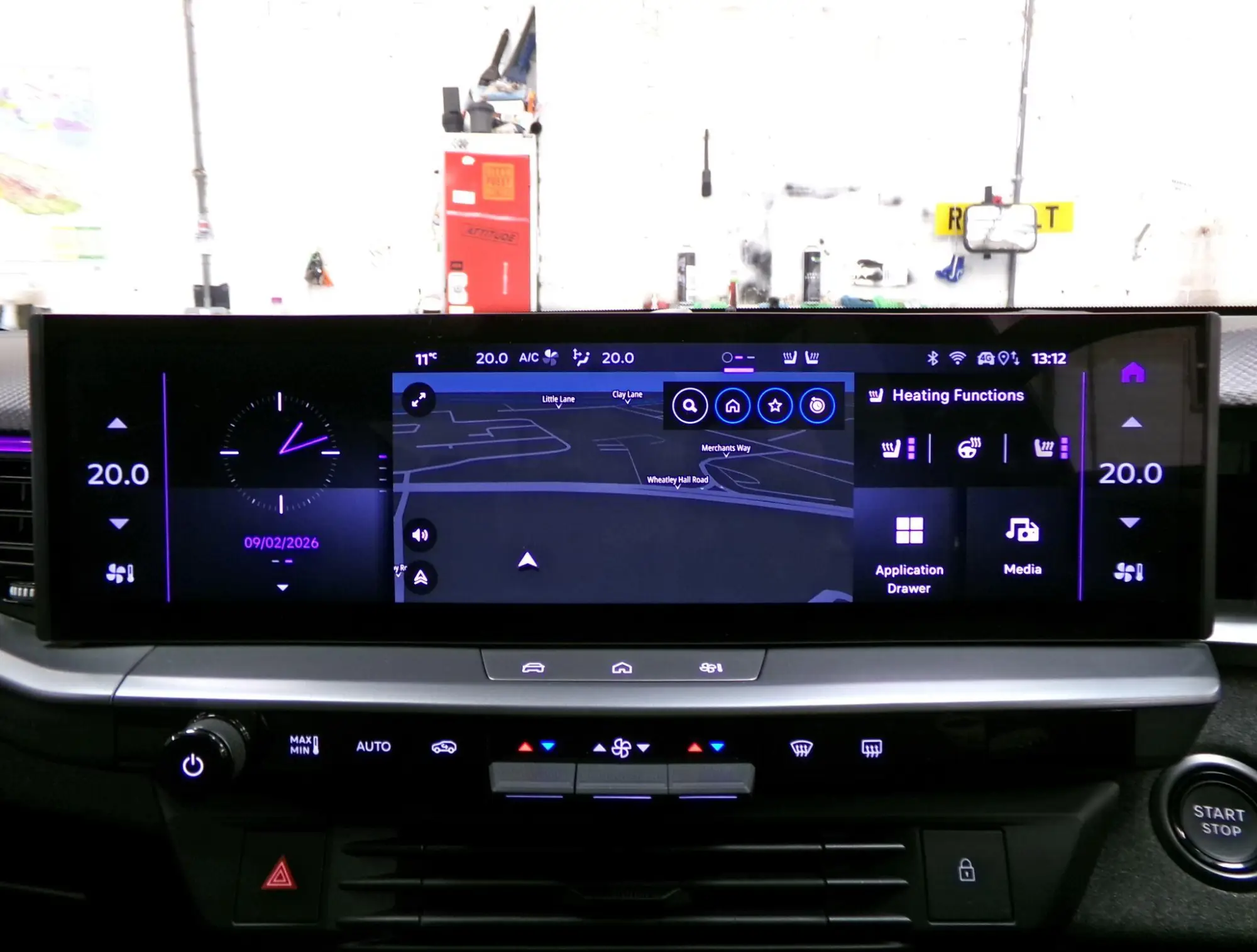 Vauxhall Grandland Electric Image 16