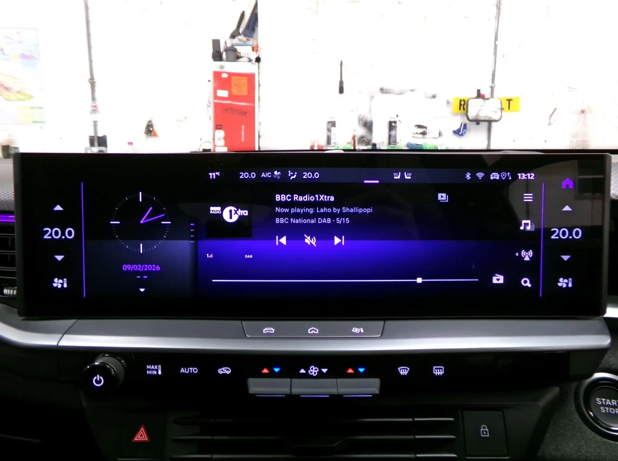 Vauxhall Grandland Electric Image 18