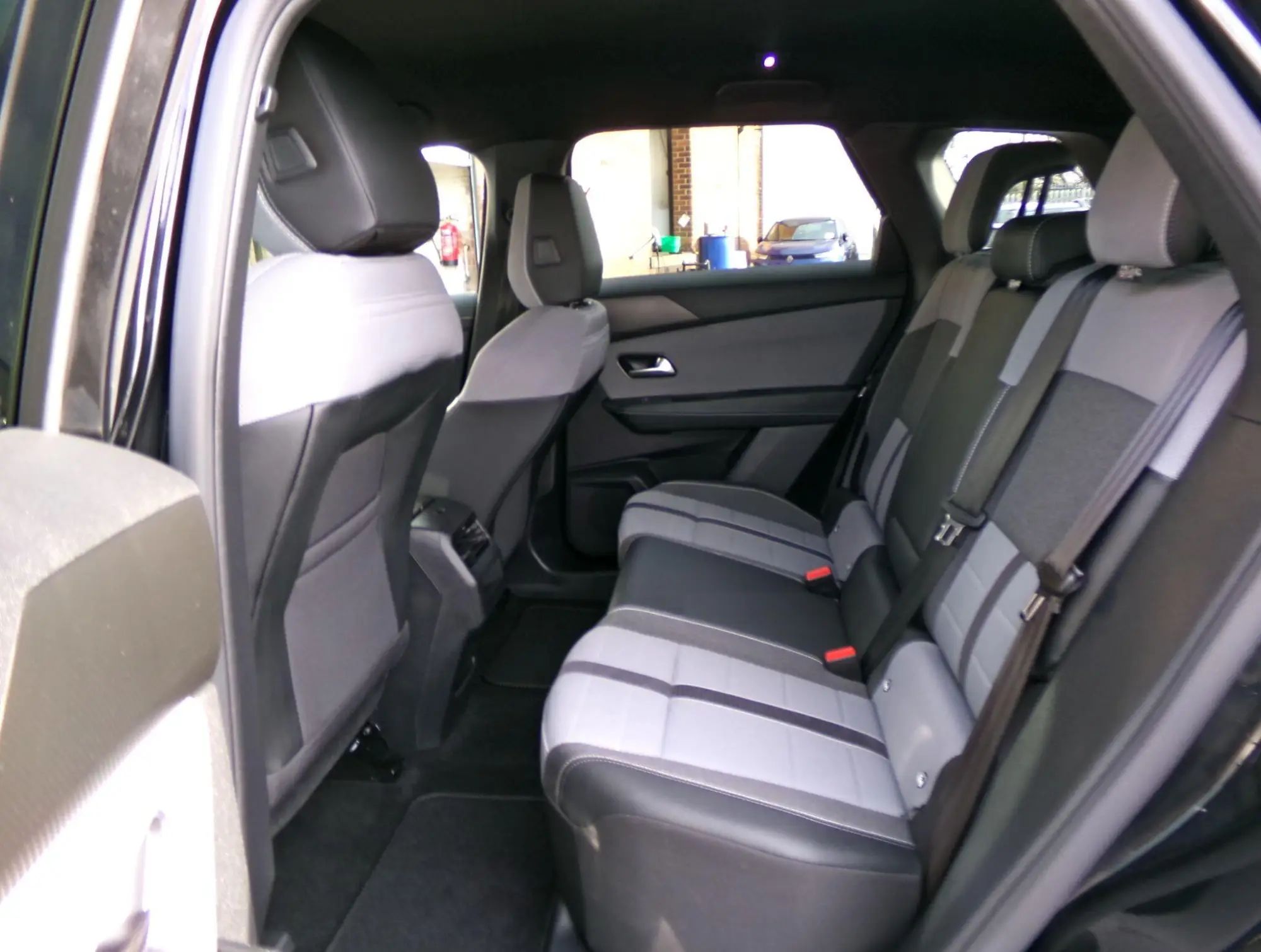 Vauxhall Grandland Electric Image 22