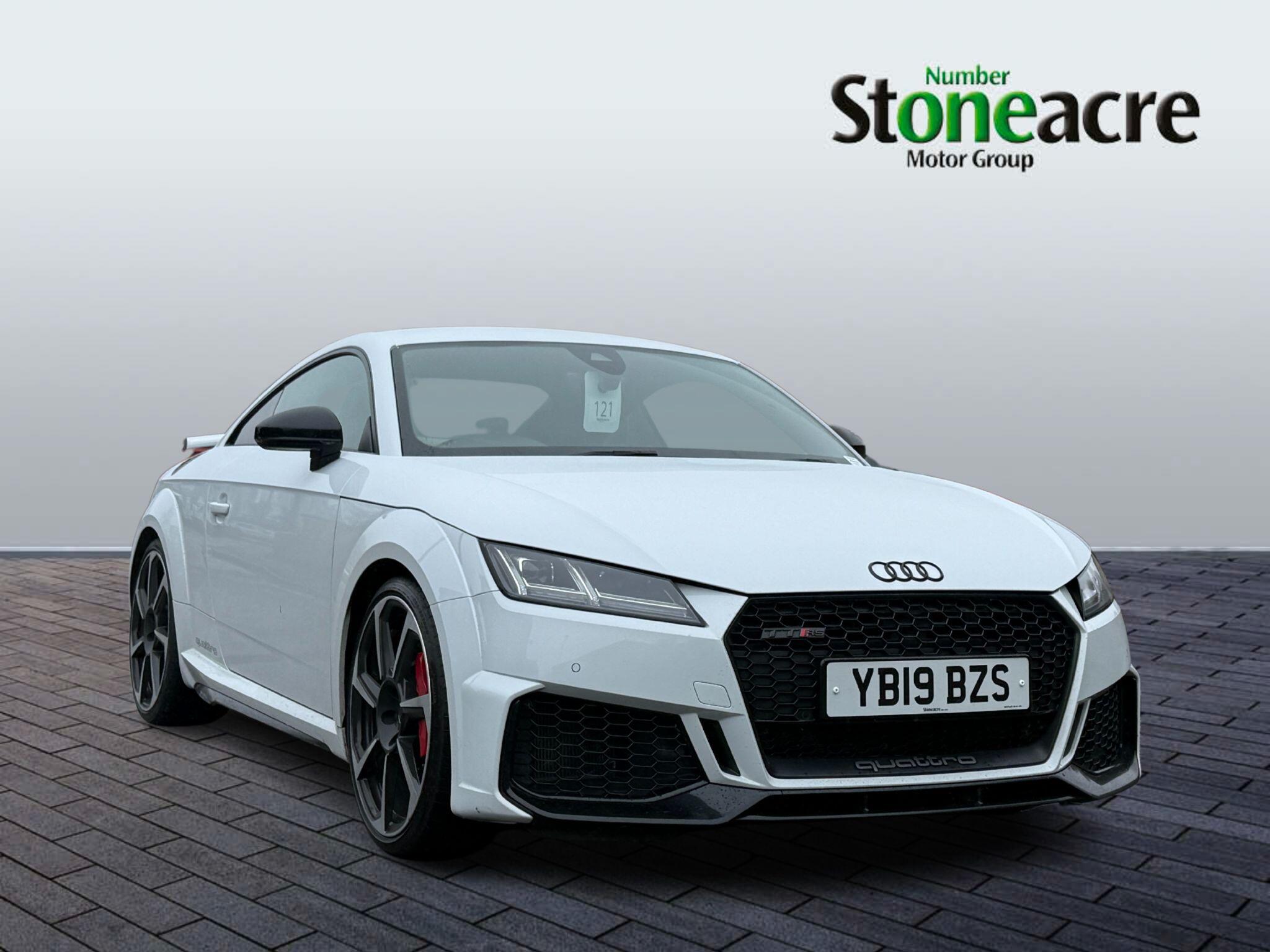 Audi TT RS 2.5 TFSI Sport Edition S Tronic quattro Euro 6 (s/s) 3dr YB19BZS Image 1