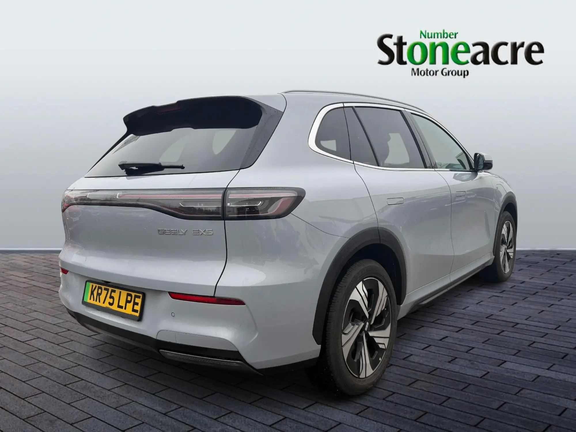 Geely EX5 60.22kWh Max Auto 5dr KR75LPE Image 3