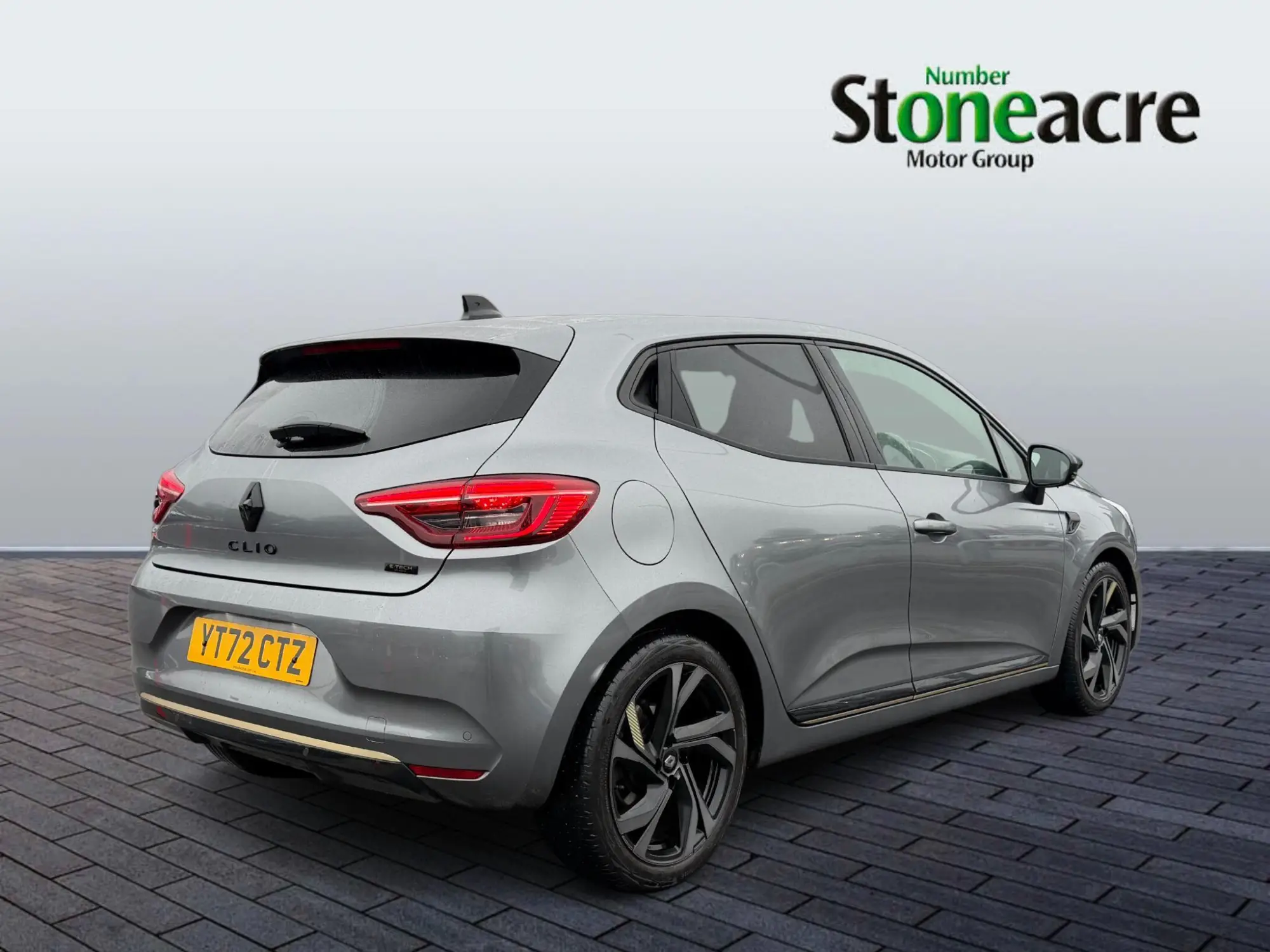 Renault Clio E-Tech 1.6 E-TECH full hybrid 145 Engineered 5dr Auto YT72CTZ Image 3