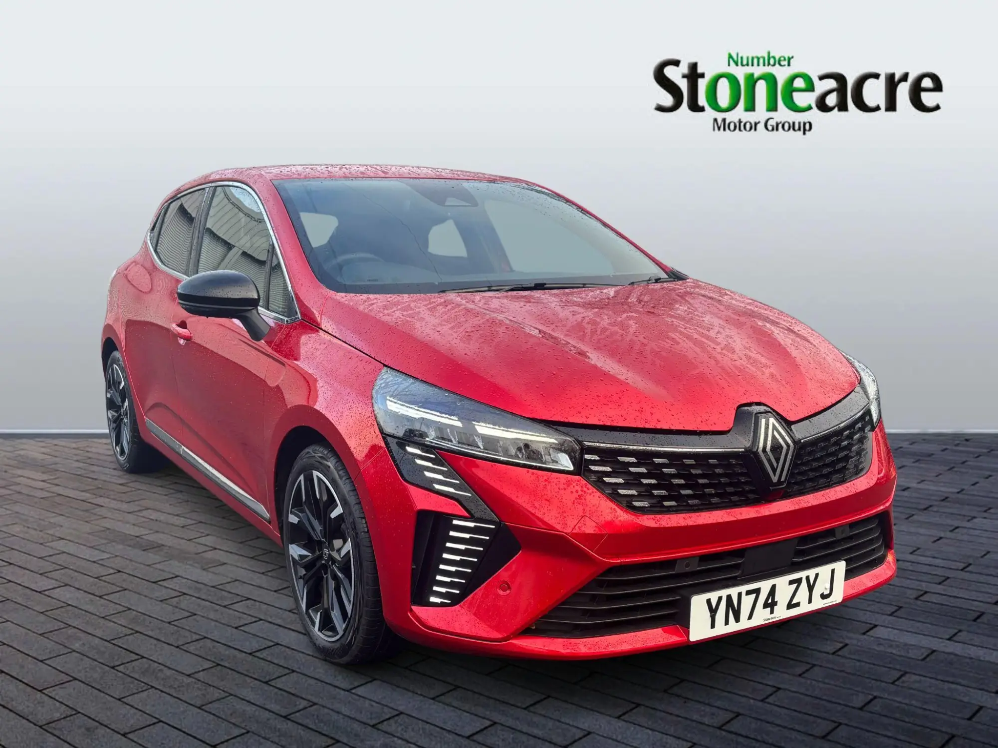 Renault Clio E-Tech 1.6 E-TECH techno Auto Euro 6 (s/s) 5dr YN74ZYJ Image 1