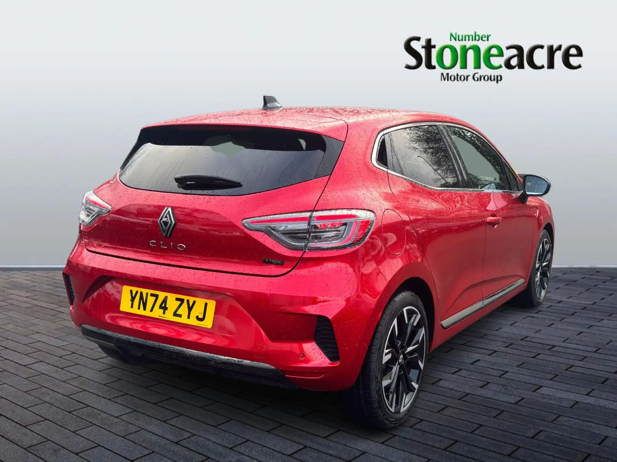 Renault Clio E-Tech 1.6 E-TECH techno Auto Euro 6 (s/s) 5dr YN74ZYJ Image 3