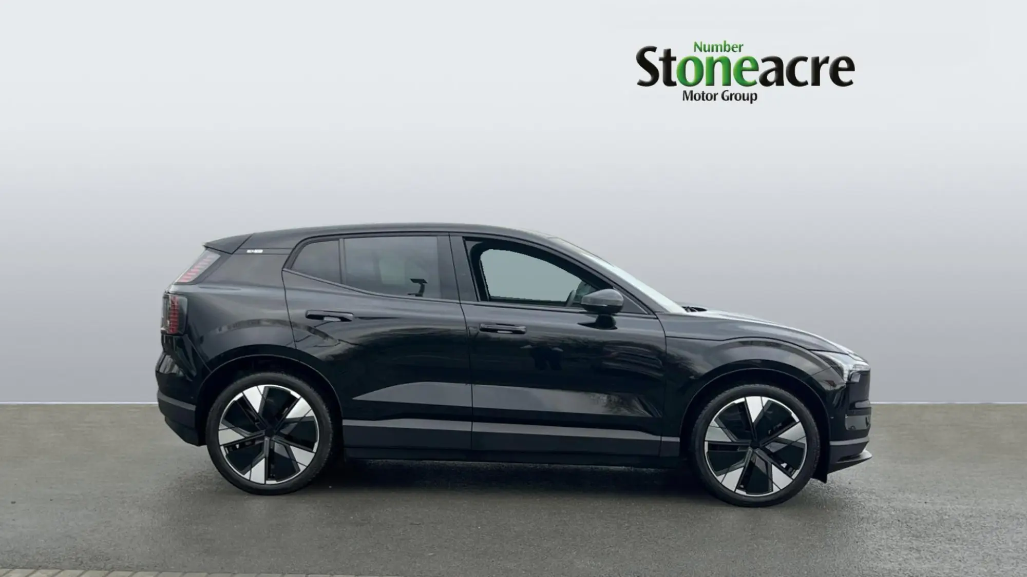 Volvo EX30 315kW Twin Motor Performance Ultra 69kWh 5dr Auto OX25EUD Image 3