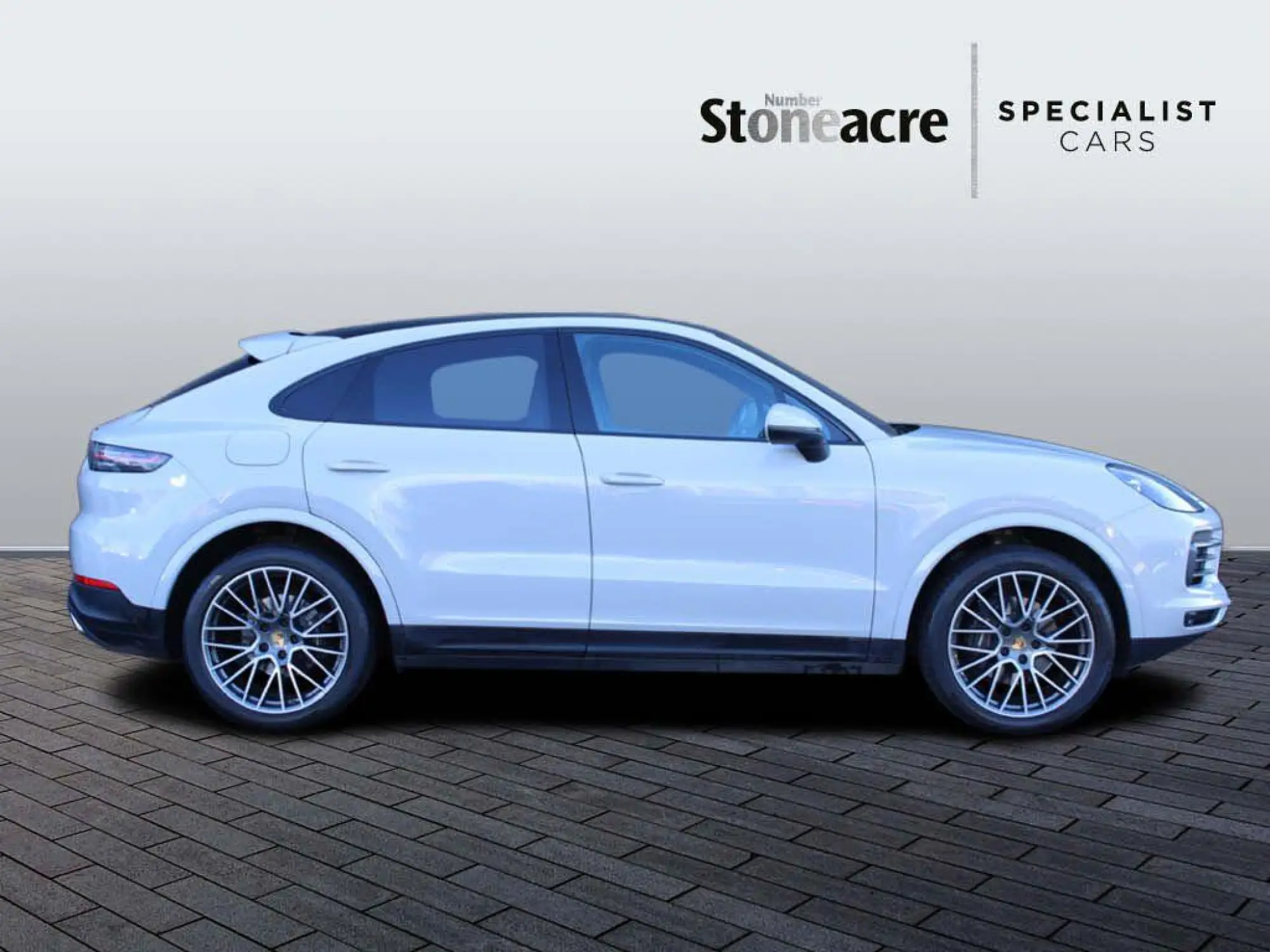 Porsche Cayenne Coupe 3.0T V6 TiptronicS 4WD Euro 6 (s/s) 5dr CA69SXS Image 2