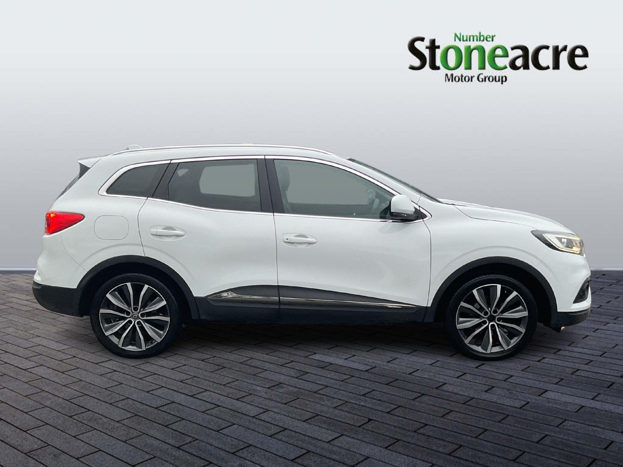 Renault Kadjar 1.3 TCE Iconic 5dr YA69UXF Image 2