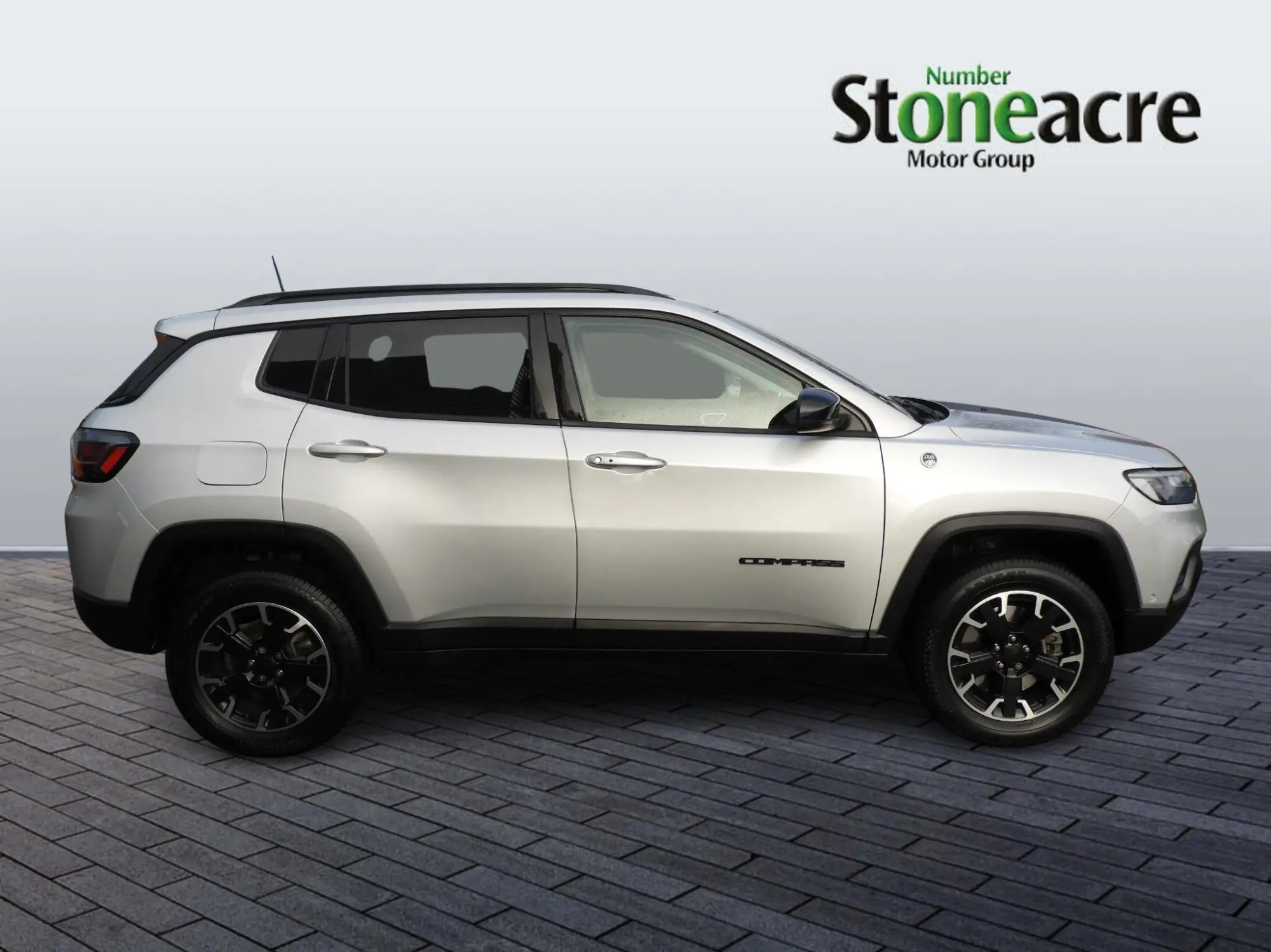 Jeep Compass 1.3 T4 GSE 4xe PHEV Trailhawk 5dr Auto HT23OVY Image 2