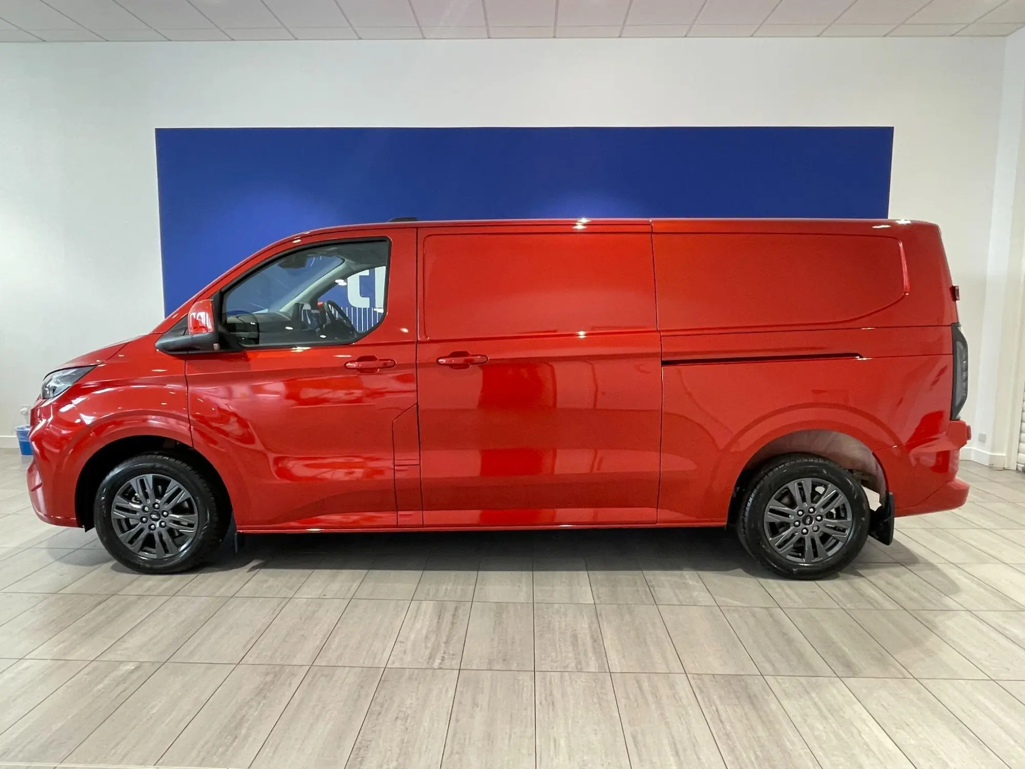 Ford Transit Custom Image 3