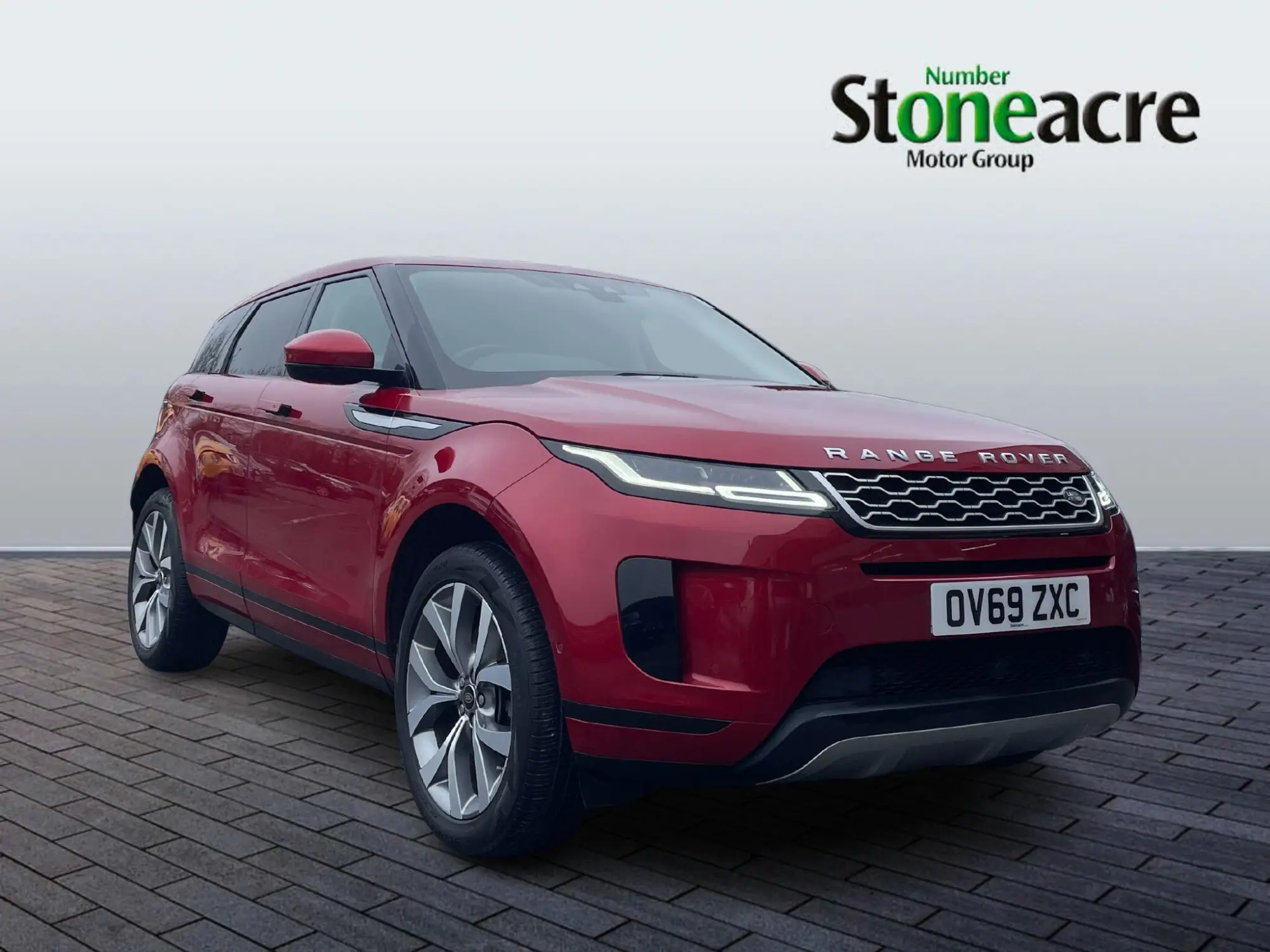 Land Rover Range Rover Evoque 2.0 D180 HSE Auto 4WD Euro 6 (s/s) 5dr OV69ZXC Image 1