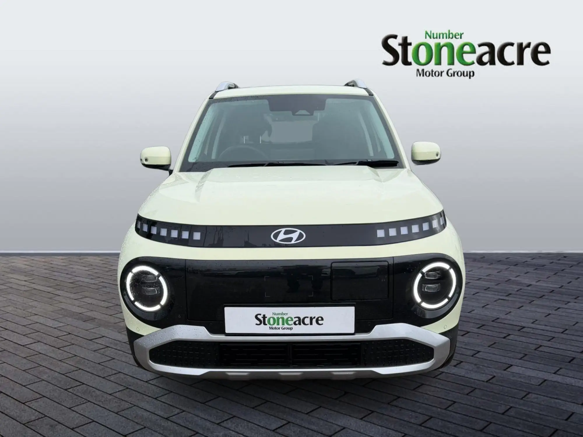 Hyundai INSTER Long Range 49kWh 02 Auto 5dr YM75XTU Image 2