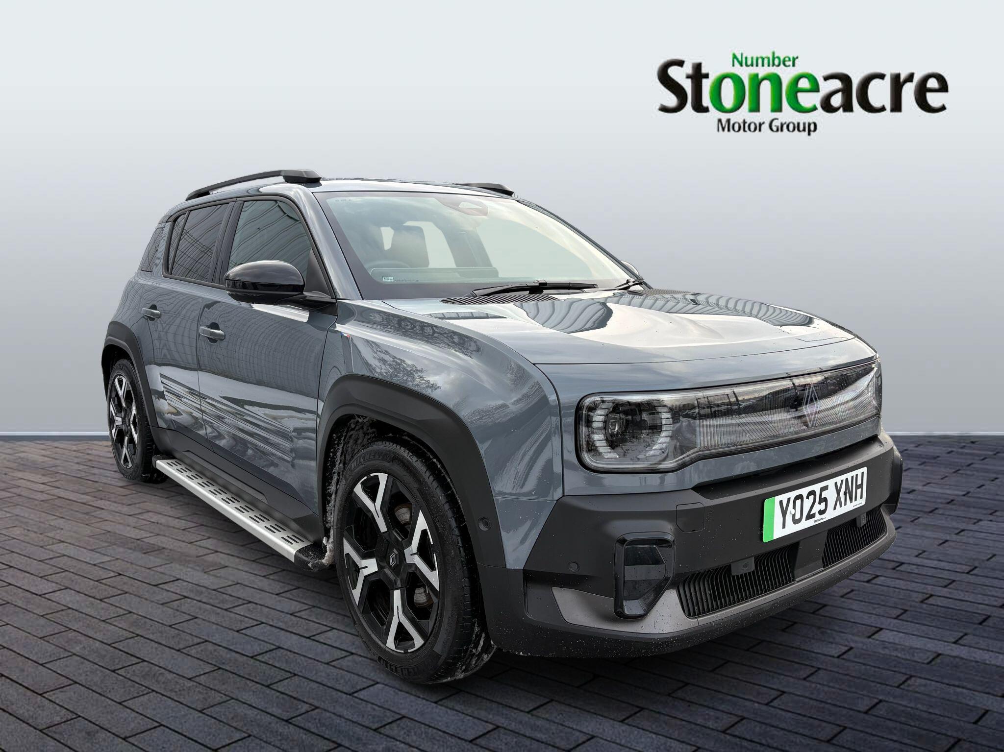 Renault 4 E-Tech Electric comfort range 52kWh techno Auto 5dr YO25XNH Image 1