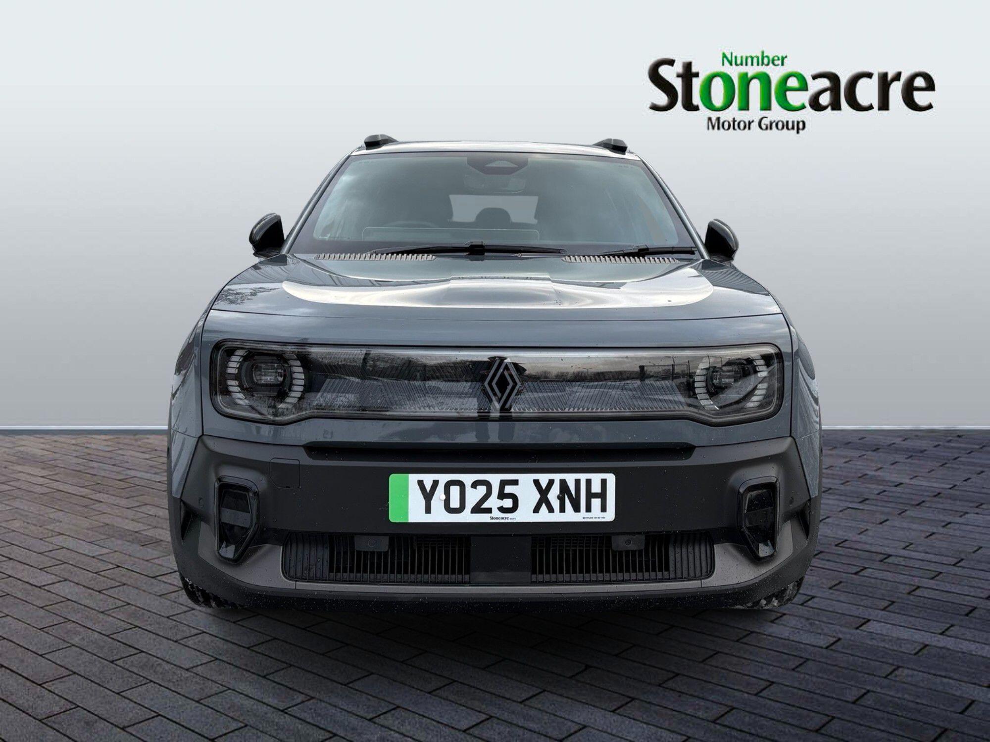 Renault 4 E-Tech Electric comfort range 52kWh techno Auto 5dr YO25XNH Image 2