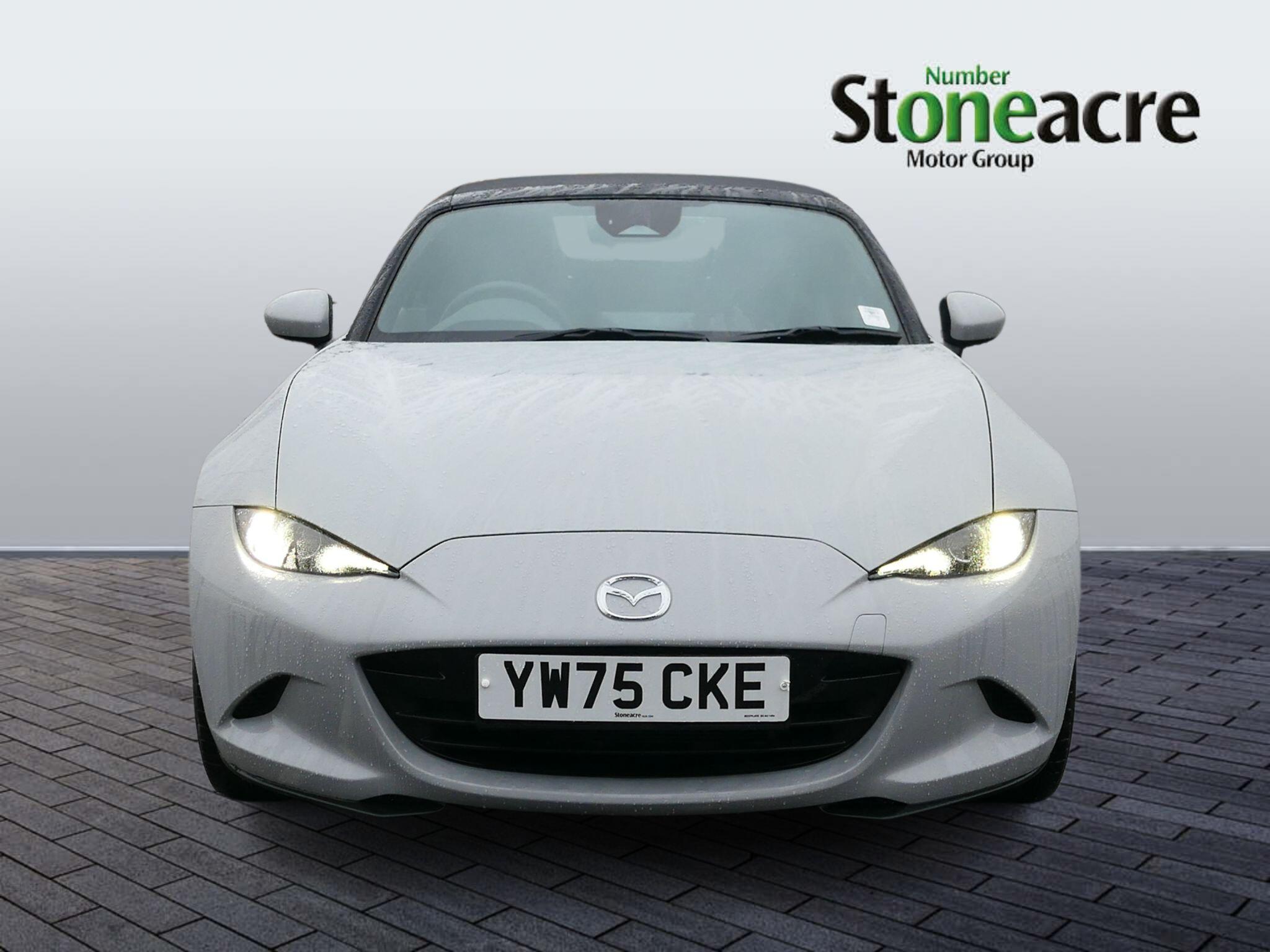 Mazda MX-5 2.0 SKYACTIV-G Exclusive-Line Roadster Euro 6 (s/s) 2dr YW75CKE Image 2