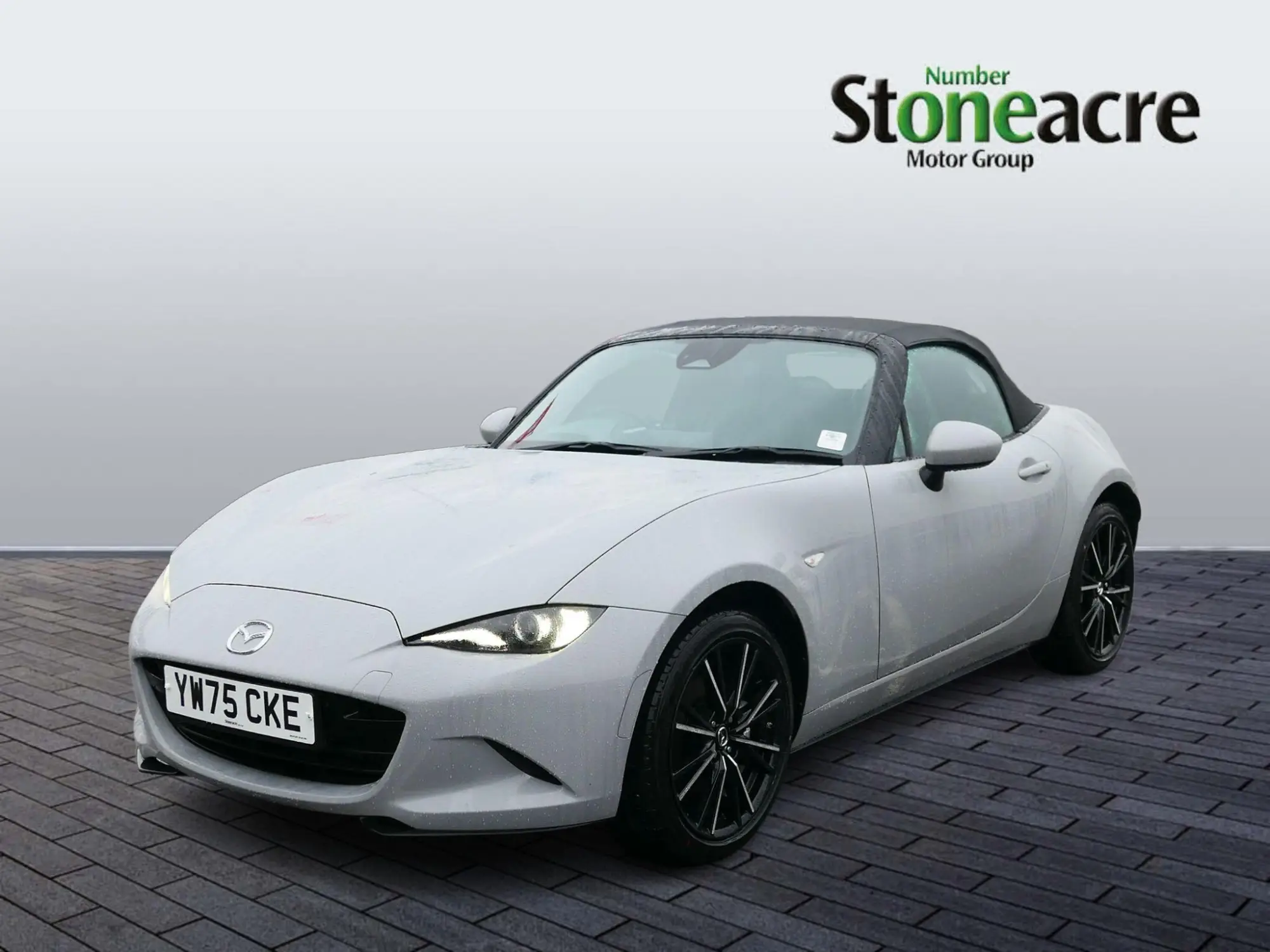 Mazda MX-5 2.0 SKYACTIV-G Exclusive-Line Roadster Euro 6 (s/s) 2dr YW75CKE Image 3
