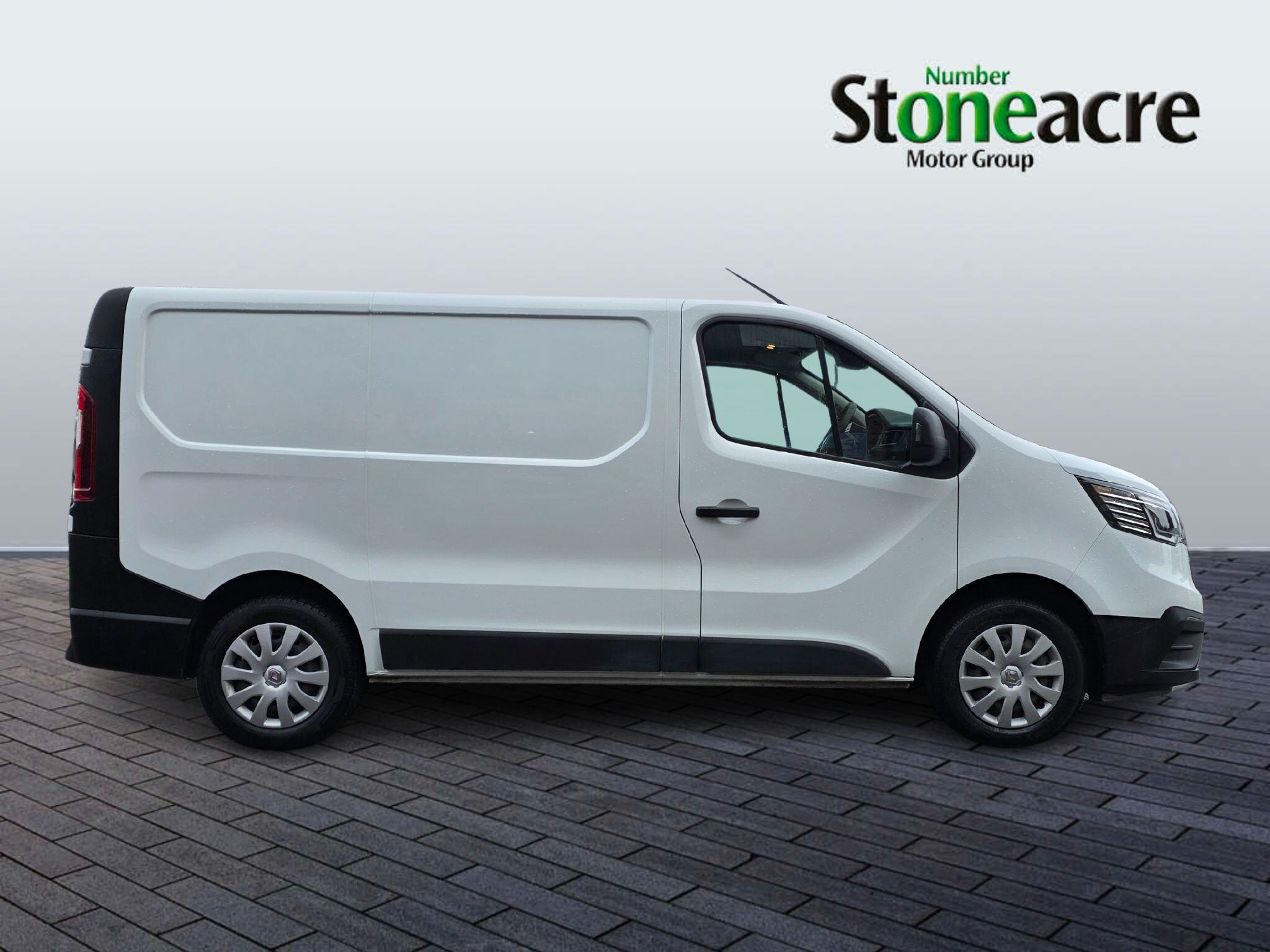 Renault Trafic SL28 Blue dCi 130 Business Panel Van MY22 VO72ZDG Image 2