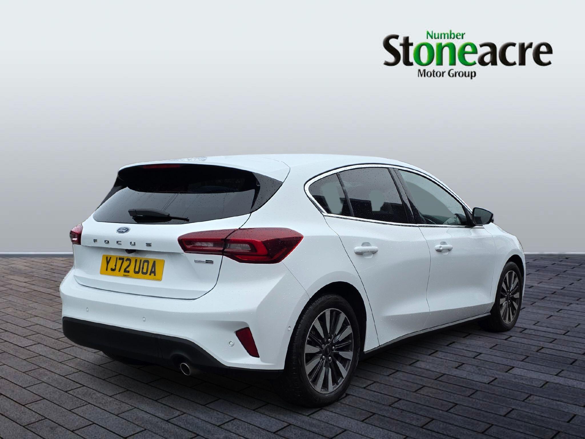 Ford Focus 1.0T EcoBoost MHEV Titanium Vignale Euro 6 (s/s) 5dr YJ72UOA Image 3