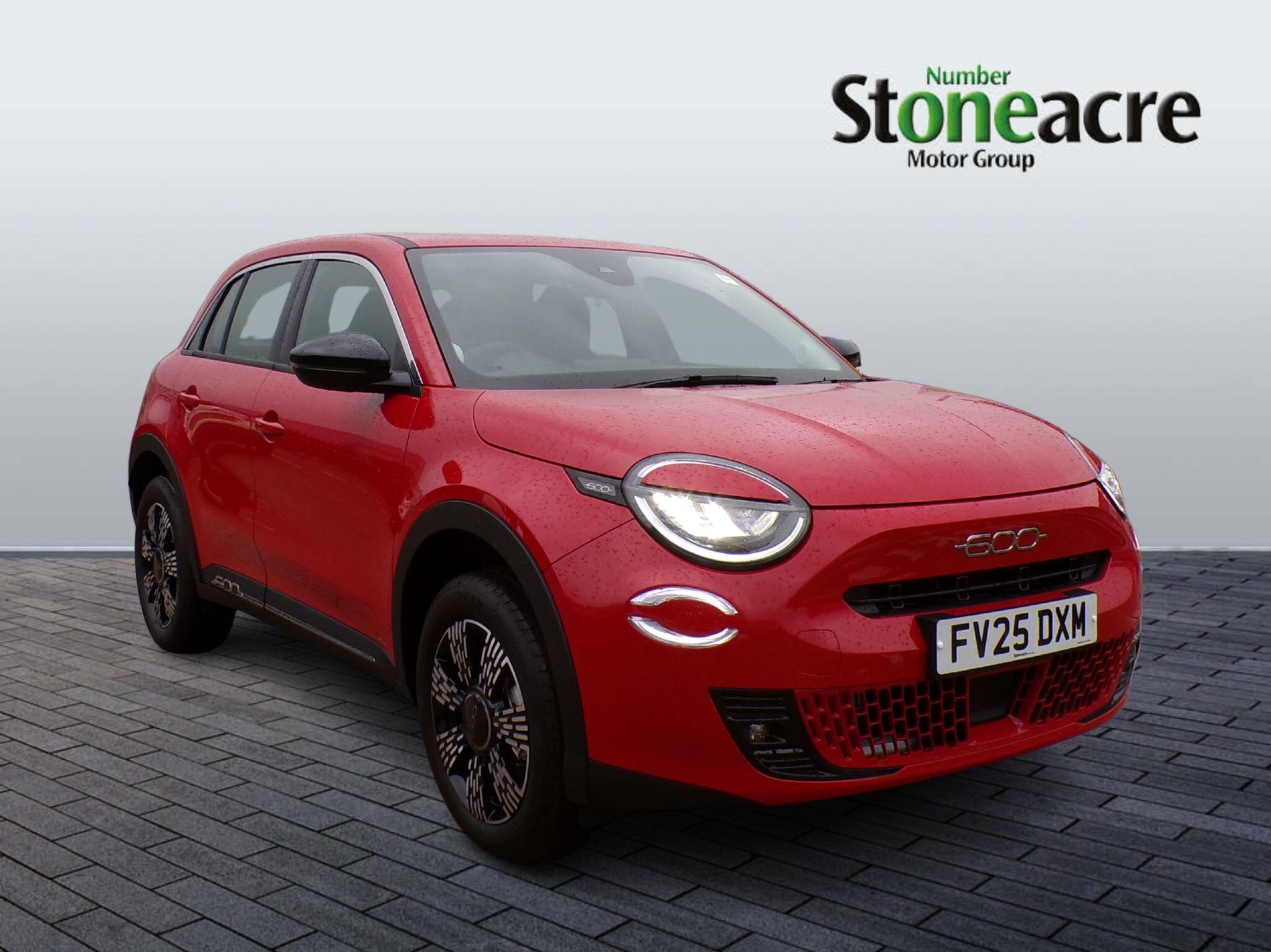 Fiat 600 1.2 MHEV 136 e-DCT Euro 6 (s/s) 5dr FV25DXM Image 1