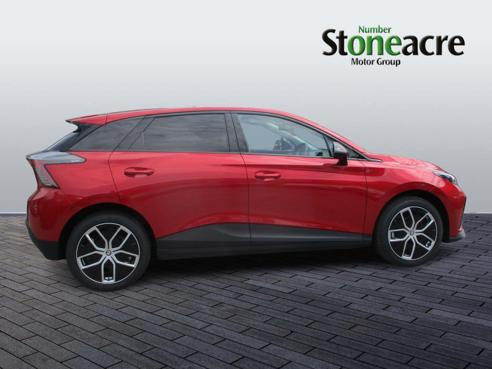 MG 4 EV 77kWh Trophy Auto 5dr FH25WPL Image 2