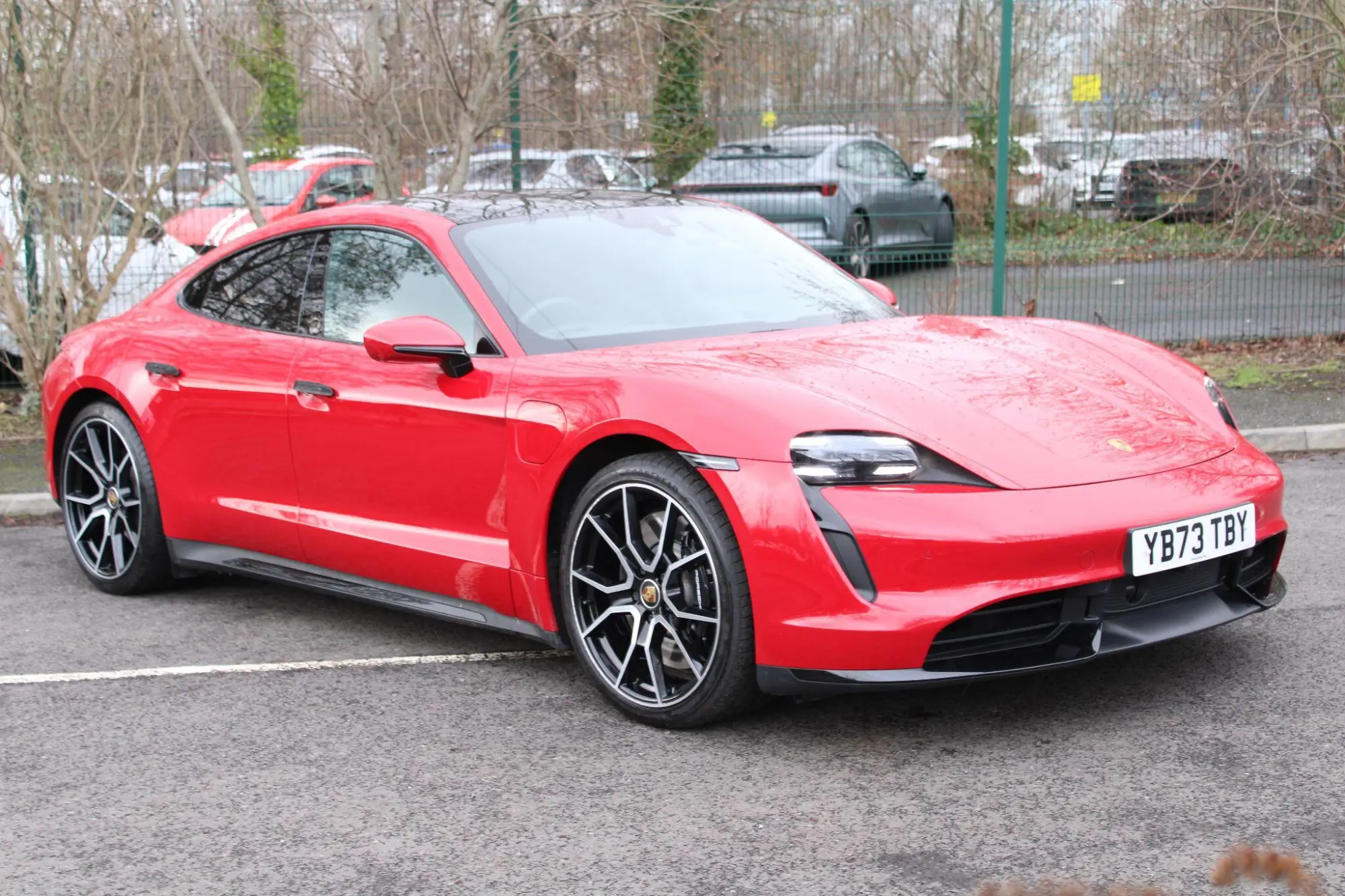 Porsche Taycan Performance Plus 93.4kWh Turbo Auto 4WD 4dr (11kW Charger) YB73TBY Image 1