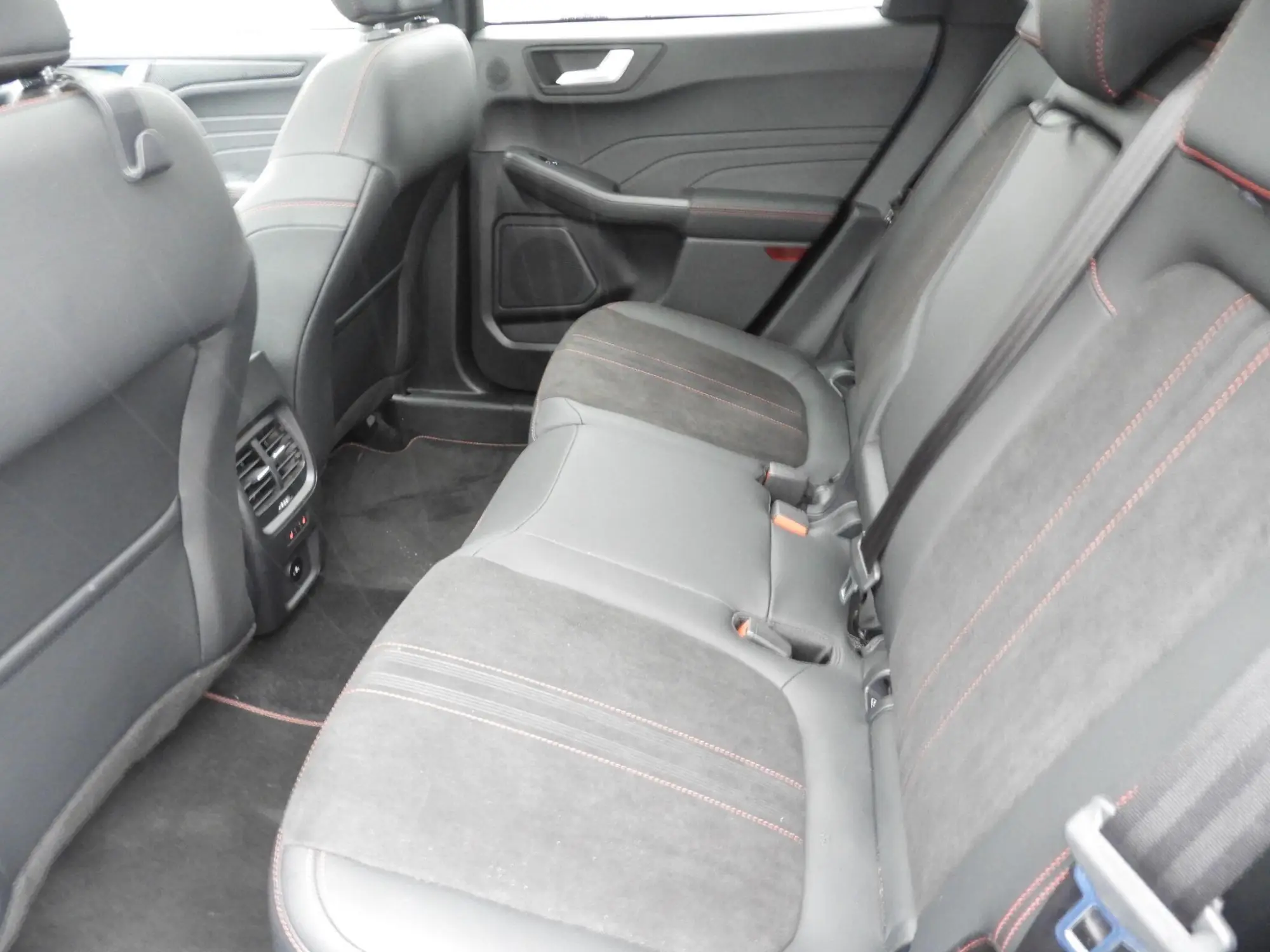 Ford Kuga Plug-In Hybrid Image 15