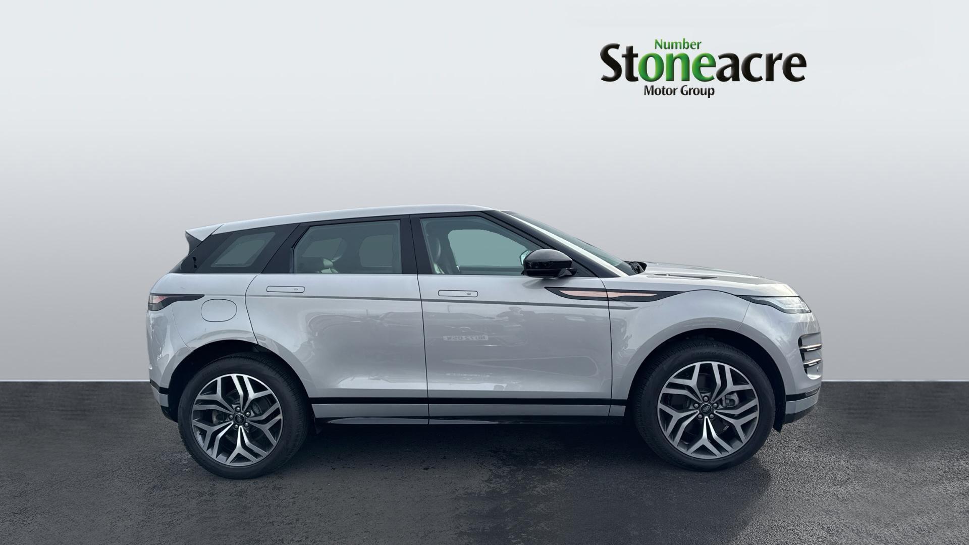 Land Rover Range Rover Evoque 2.0 P250 MHEV R-Dynamic HSE Auto 4WD Euro 6 (s/s) 5dr NC22CZH Image 3