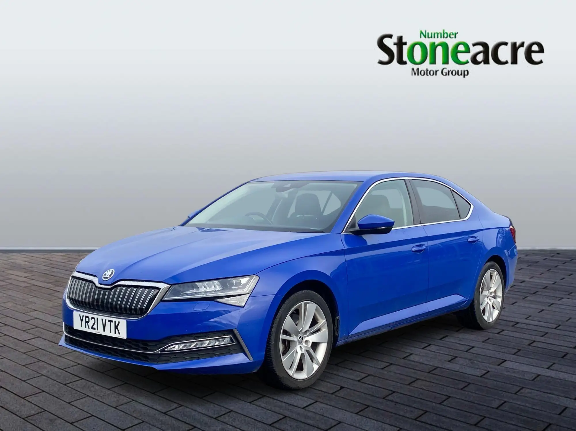 Skoda Superb 1.4 TSI iV 13kWh SE L DSG Euro 6 (s/s) 5dr YR21VTK Image 3