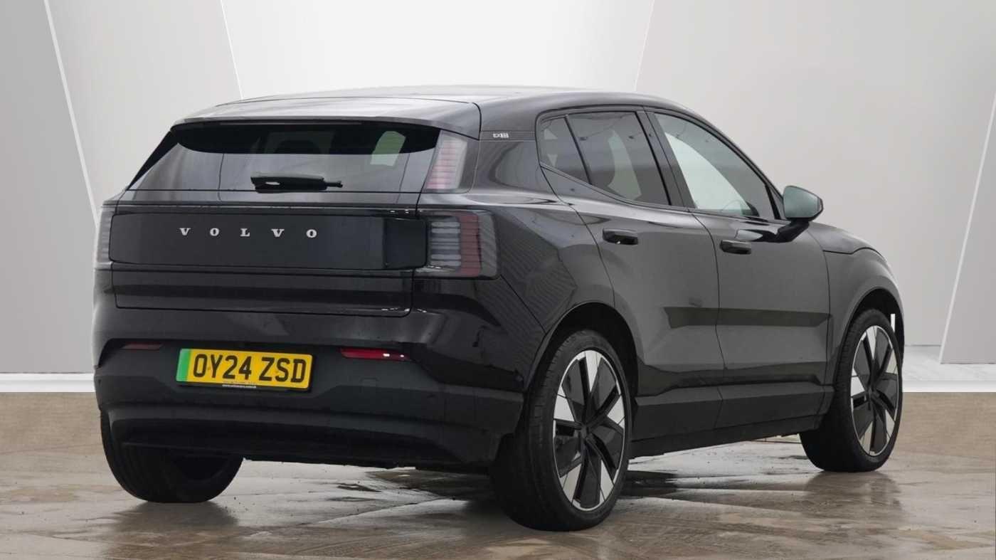Volvo EX30 Single Motor Extended Range 69kWh Ultra Auto 5dr OY24ZSD Image 3