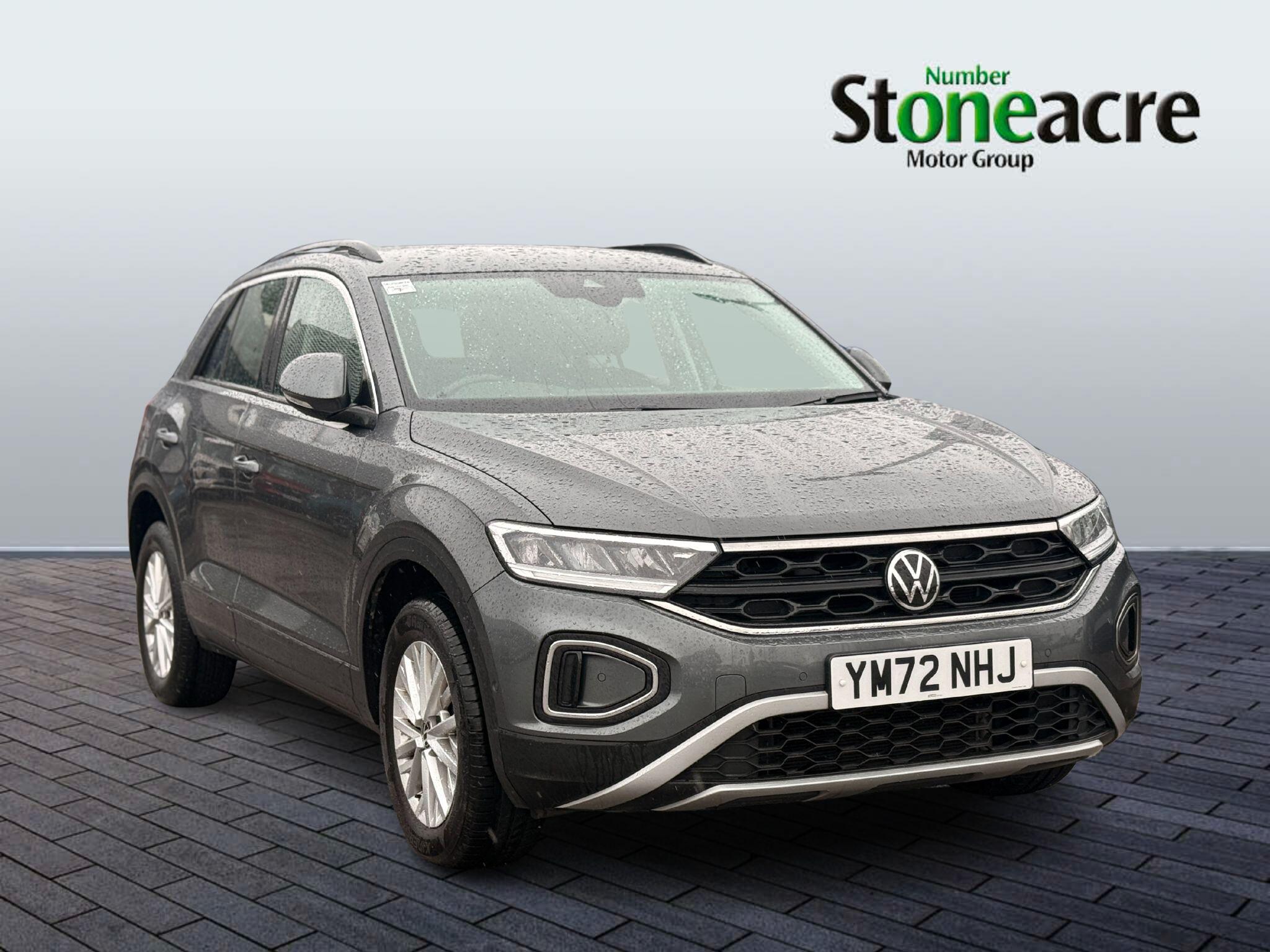 Volkswagen T-Roc 1.0 TSI Life 2WD Euro 6 (s/s) 5dr YM72NHJ Image 1