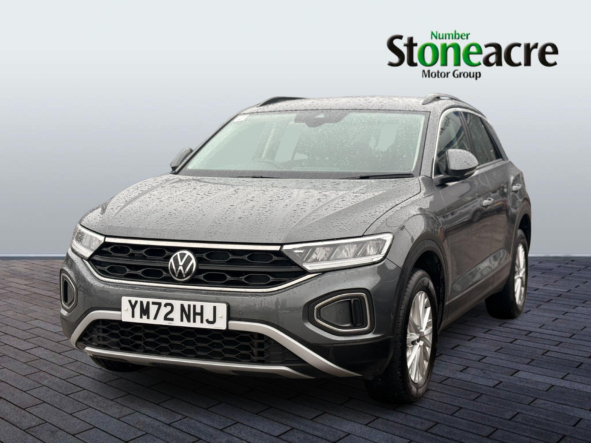 Volkswagen T-Roc 1.0 TSI Life 2WD Euro 6 (s/s) 5dr YM72NHJ Image 3