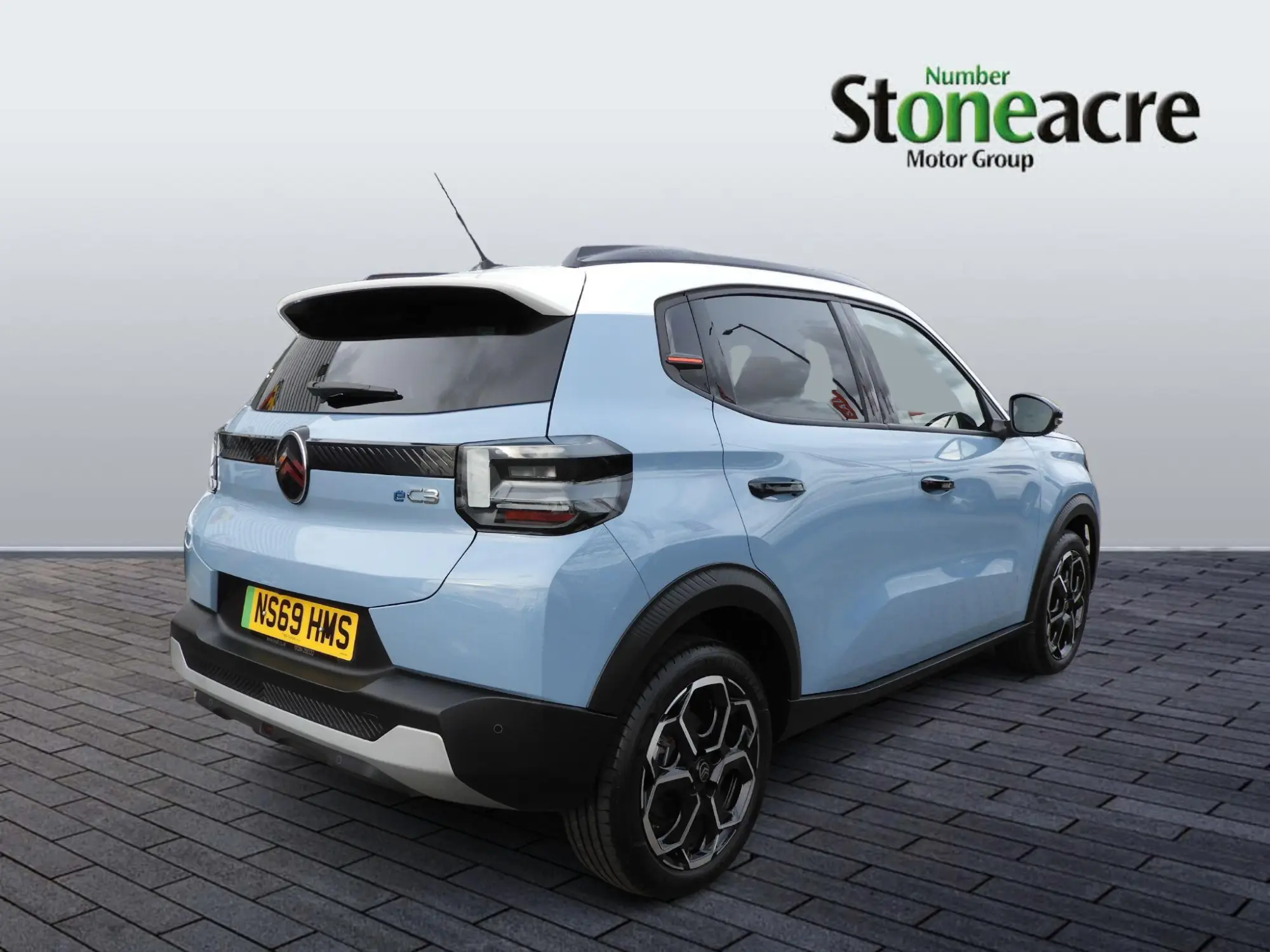 Citroen e-C3 44kWh MAX Auto 5dr (7.4kW Charger) BA74LBK Image 3