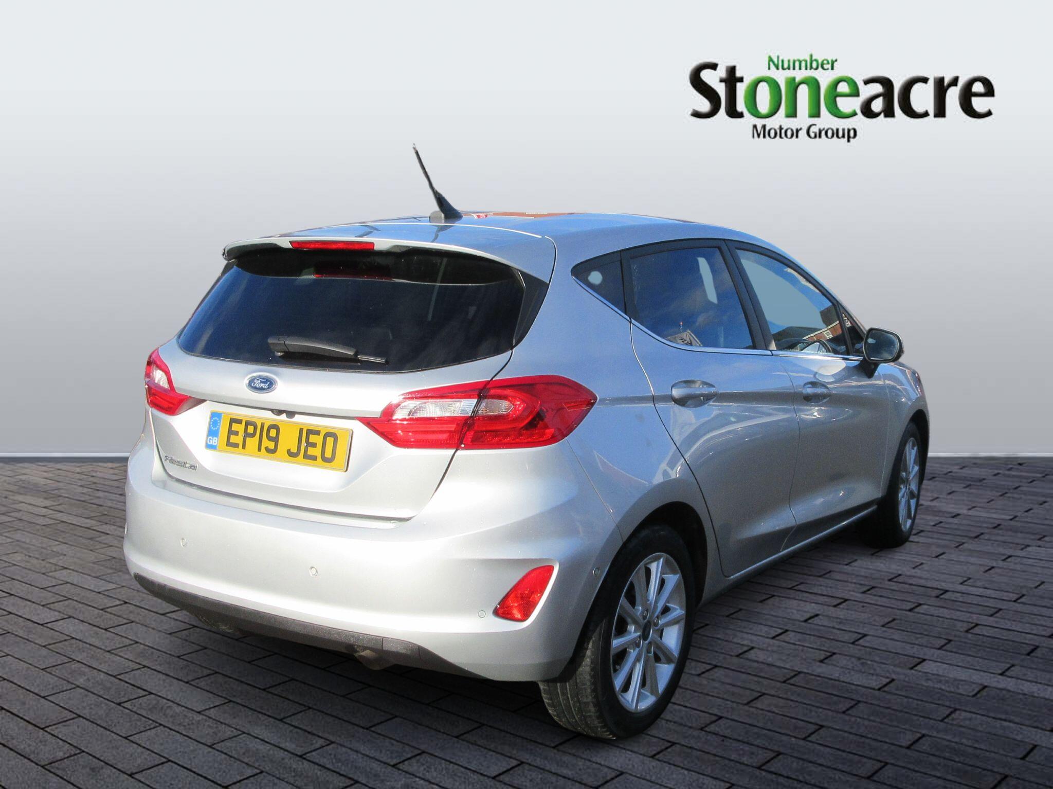 Ford Fiesta 1.0T EcoBoost Titanium Euro 6 (s/s) 5dr EP19JEO Image 3