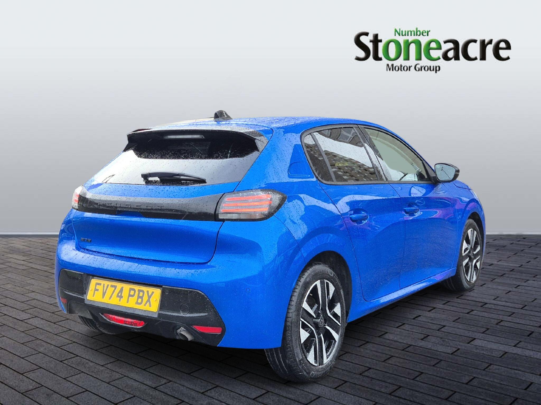 Peugeot 208 1.2 PureTech Allure Euro 6 (s/s) 5dr FV74PBX Image 3