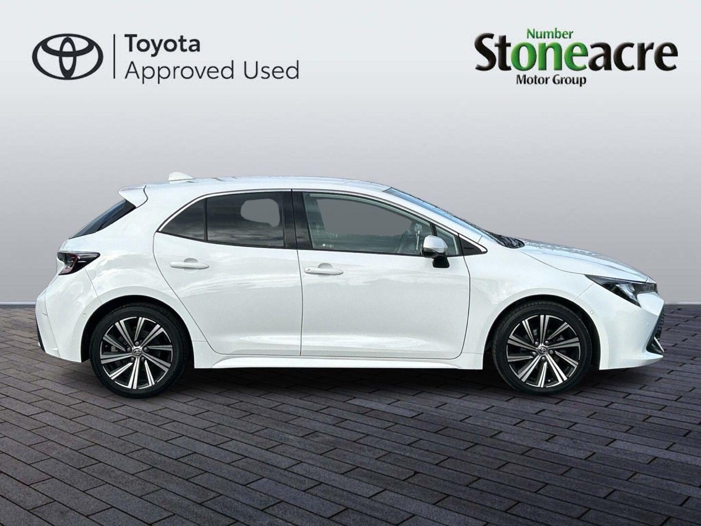 Toyota Corolla Hatchback 1.8 VVT-i Hybrid Design 5dr CVT ND72KFU Image 2