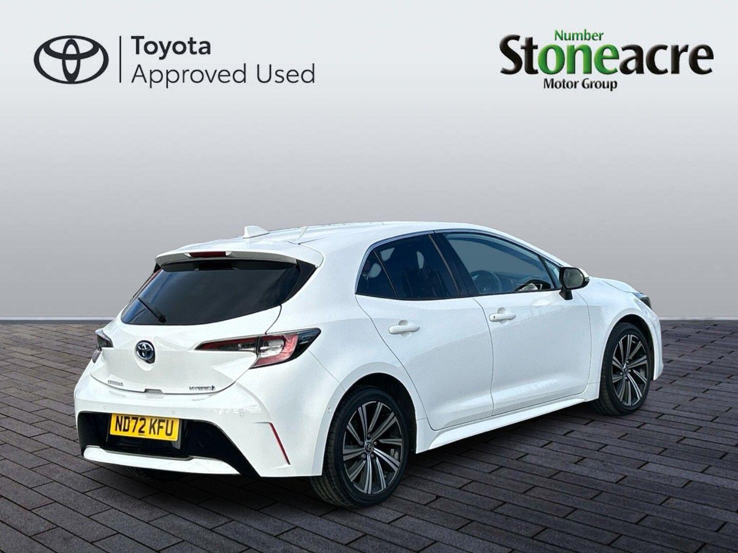 Toyota Corolla Hatchback 1.8 VVT-i Hybrid Design 5dr CVT ND72KFU Image 3