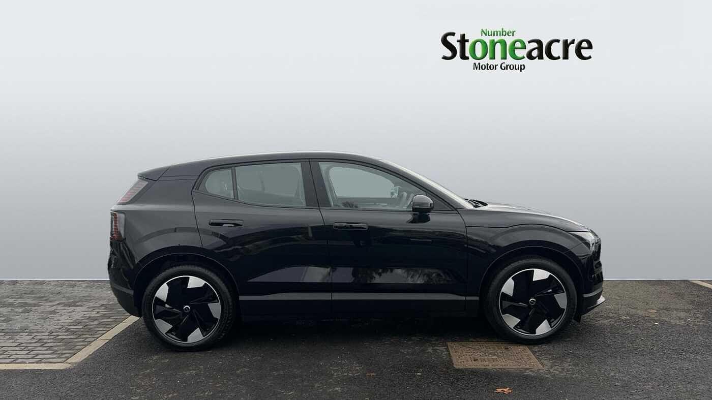 Volvo EX30 200kW SM Extended Range Plus 69kWh 5dr Auto NG75CXU Image 3