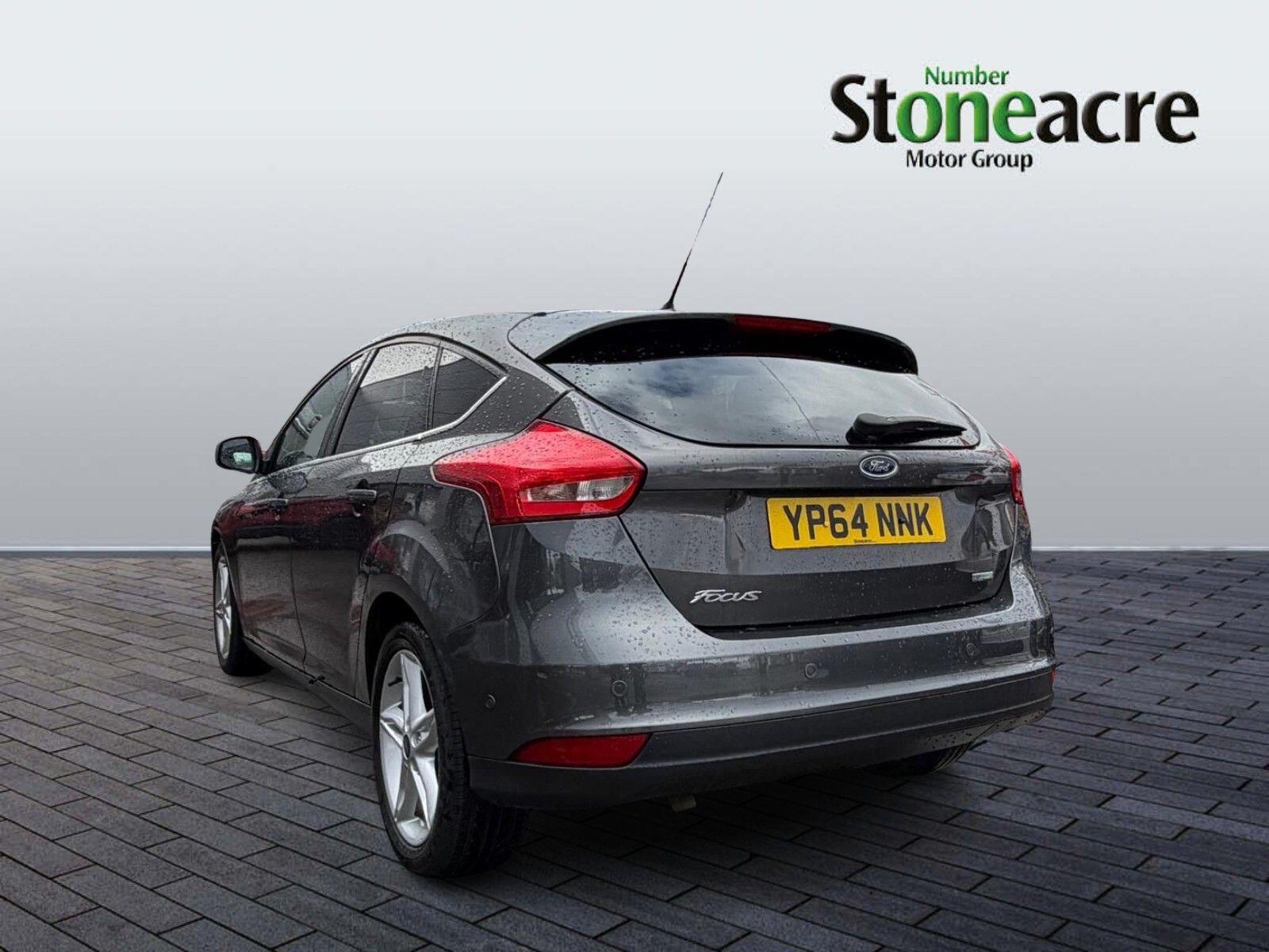 Ford Focus 1.0T EcoBoost Zetec Euro 6 (s/s) 5dr YP64NNK Image 3