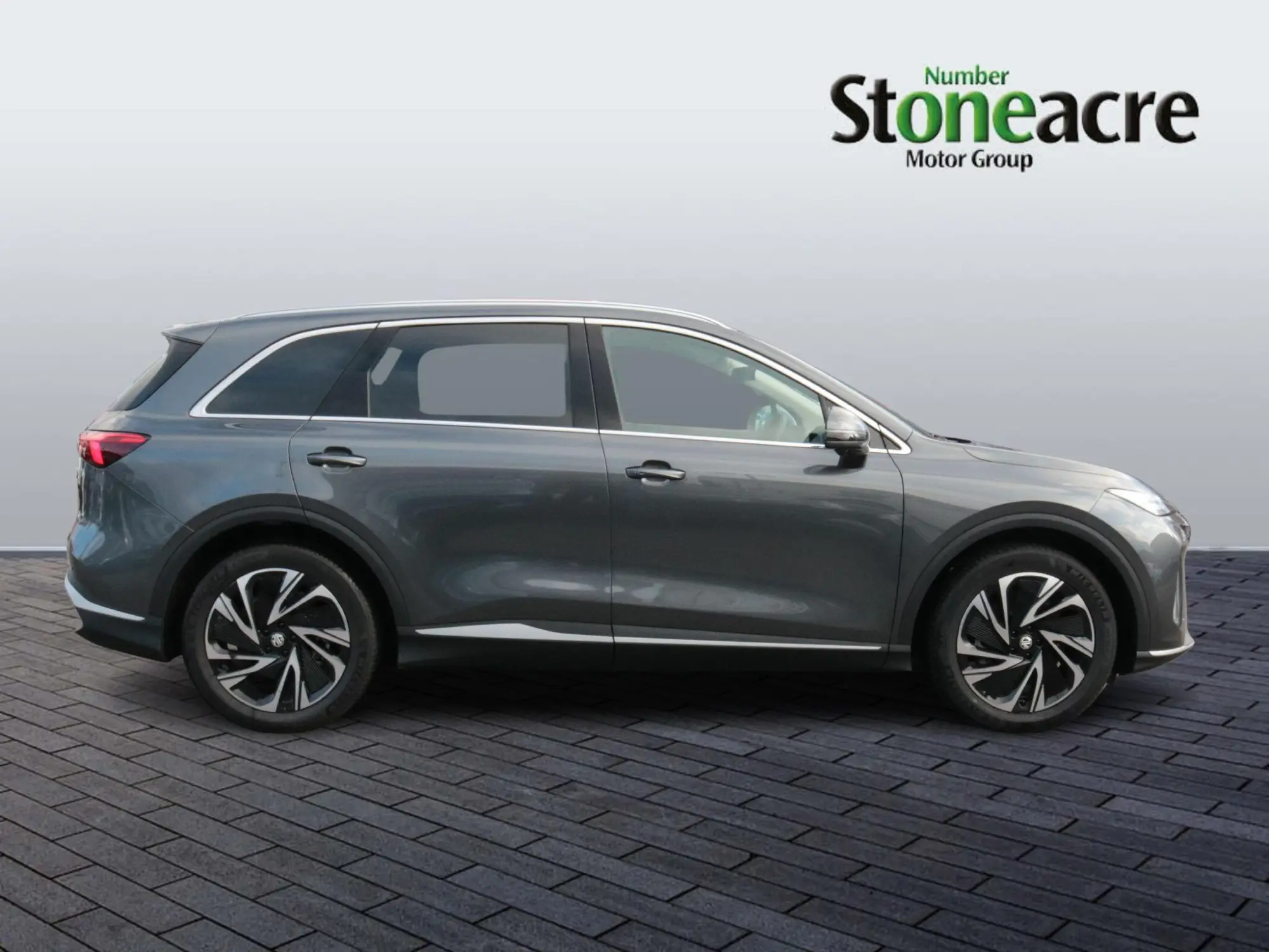 MG MGS6 77kWh Trophy Auto 4WD 5dr MC75YUR Image 2