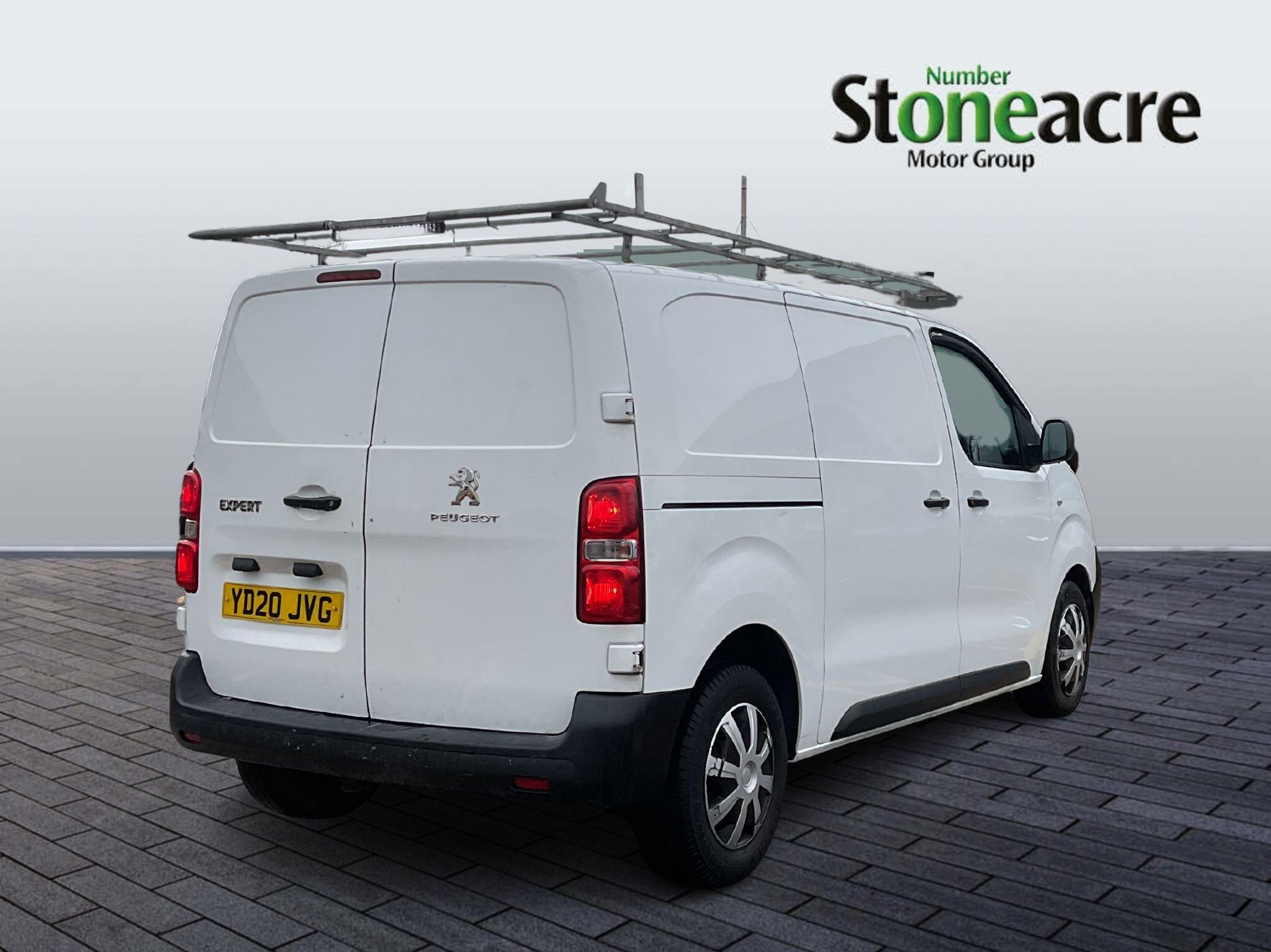 Peugeot Expert 2.0 BlueHDi 1400 Professional Standard Panel Van MWB Euro 6 (s/s) 6dr YD20JVG Image 3