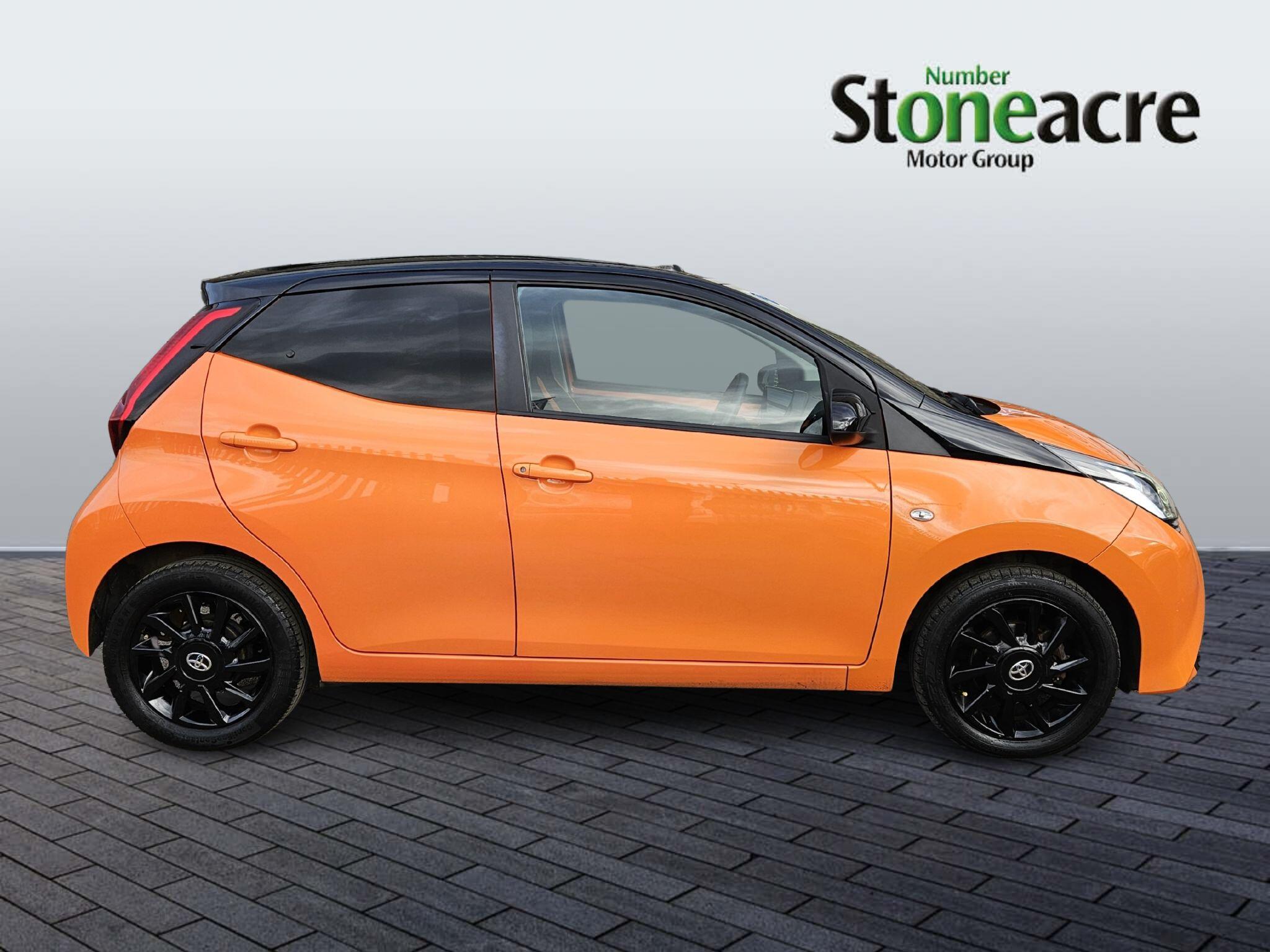 Toyota Aygo 1.0 VVT-i x-cite Euro 6 5dr SJ20XCX Image 2